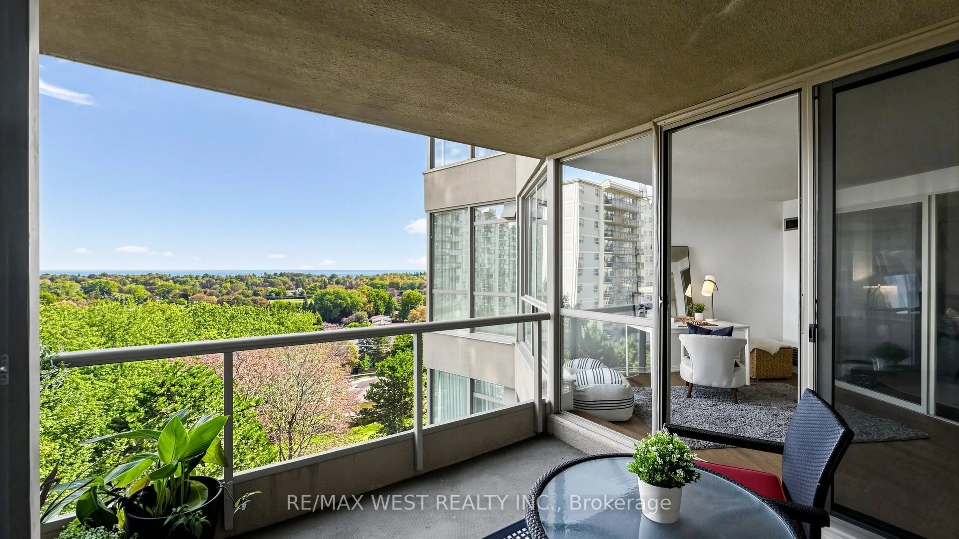 20 Guildwood Parkway #706