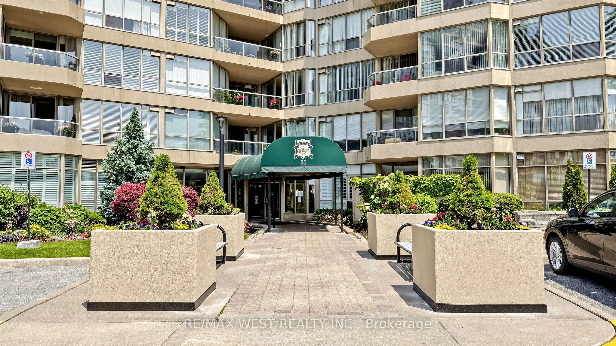 20 Guildwood Parkway #706
