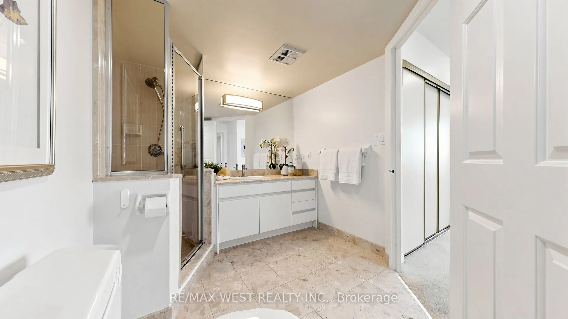 20 Guildwood Parkway #706