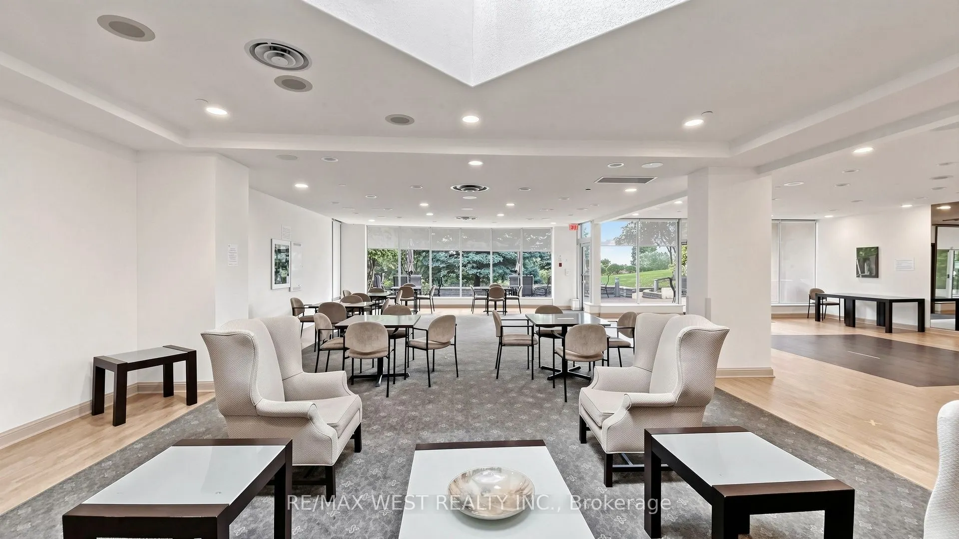 20 Guildwood Parkway #706