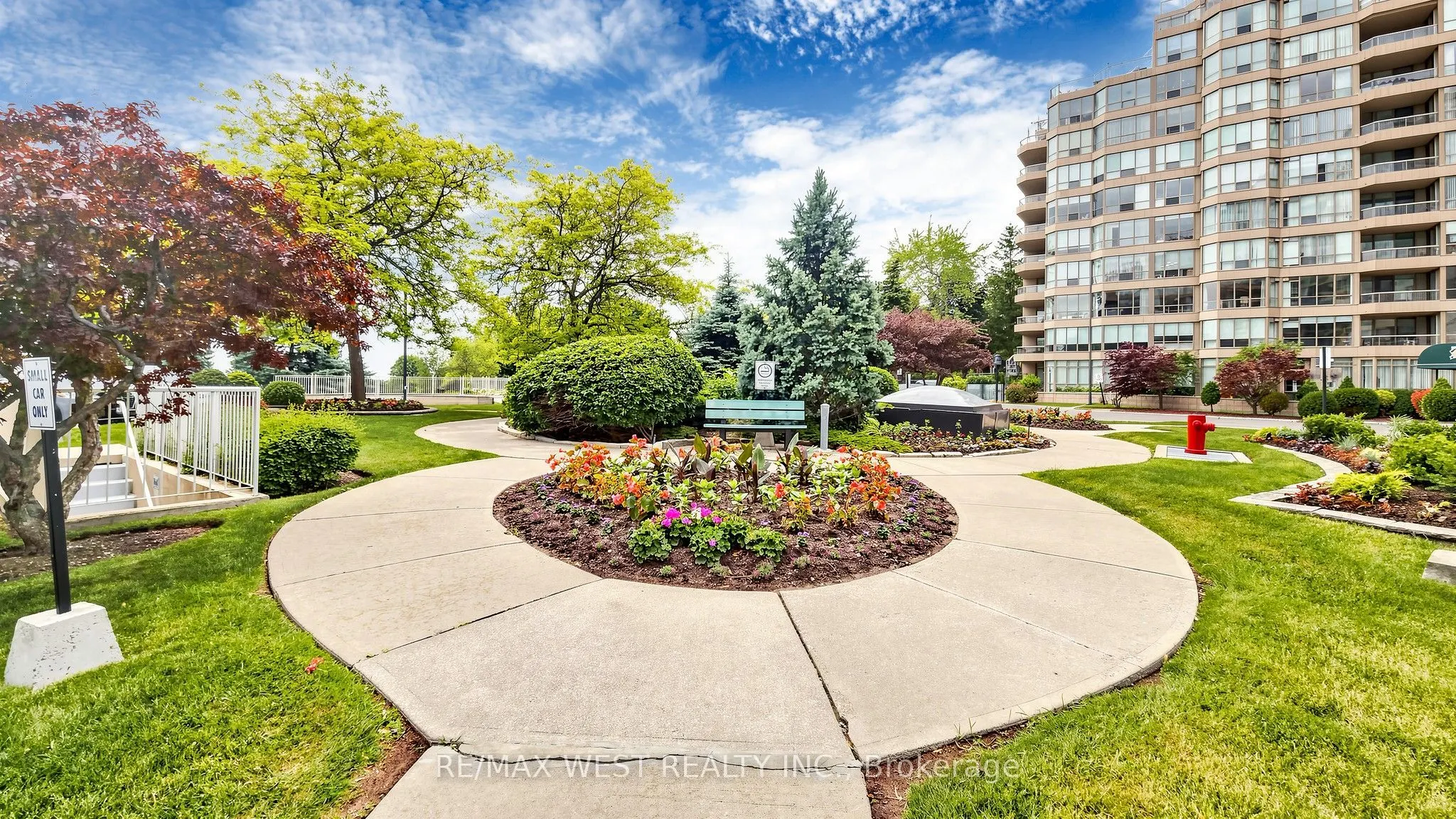20 Guildwood Parkway #706