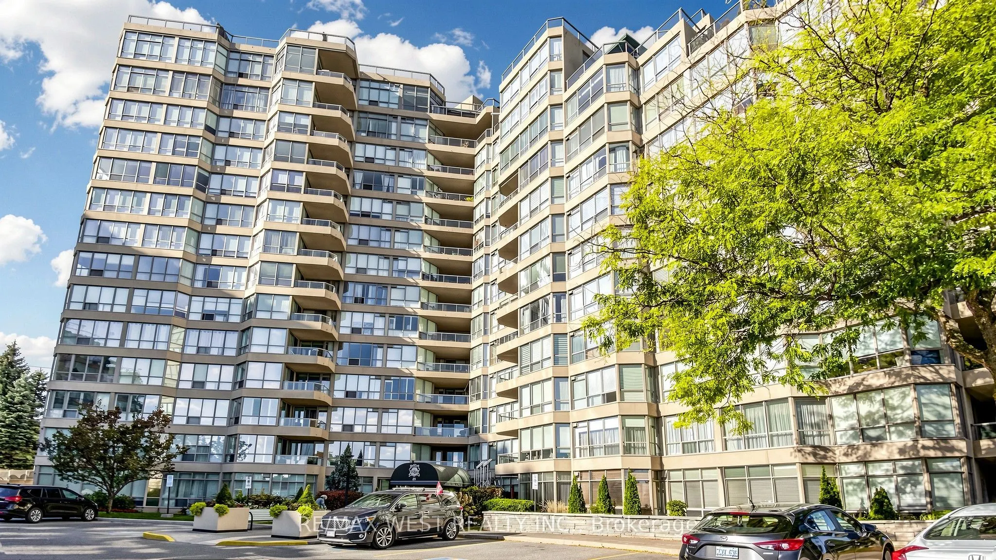 20 Guildwood Parkway #706