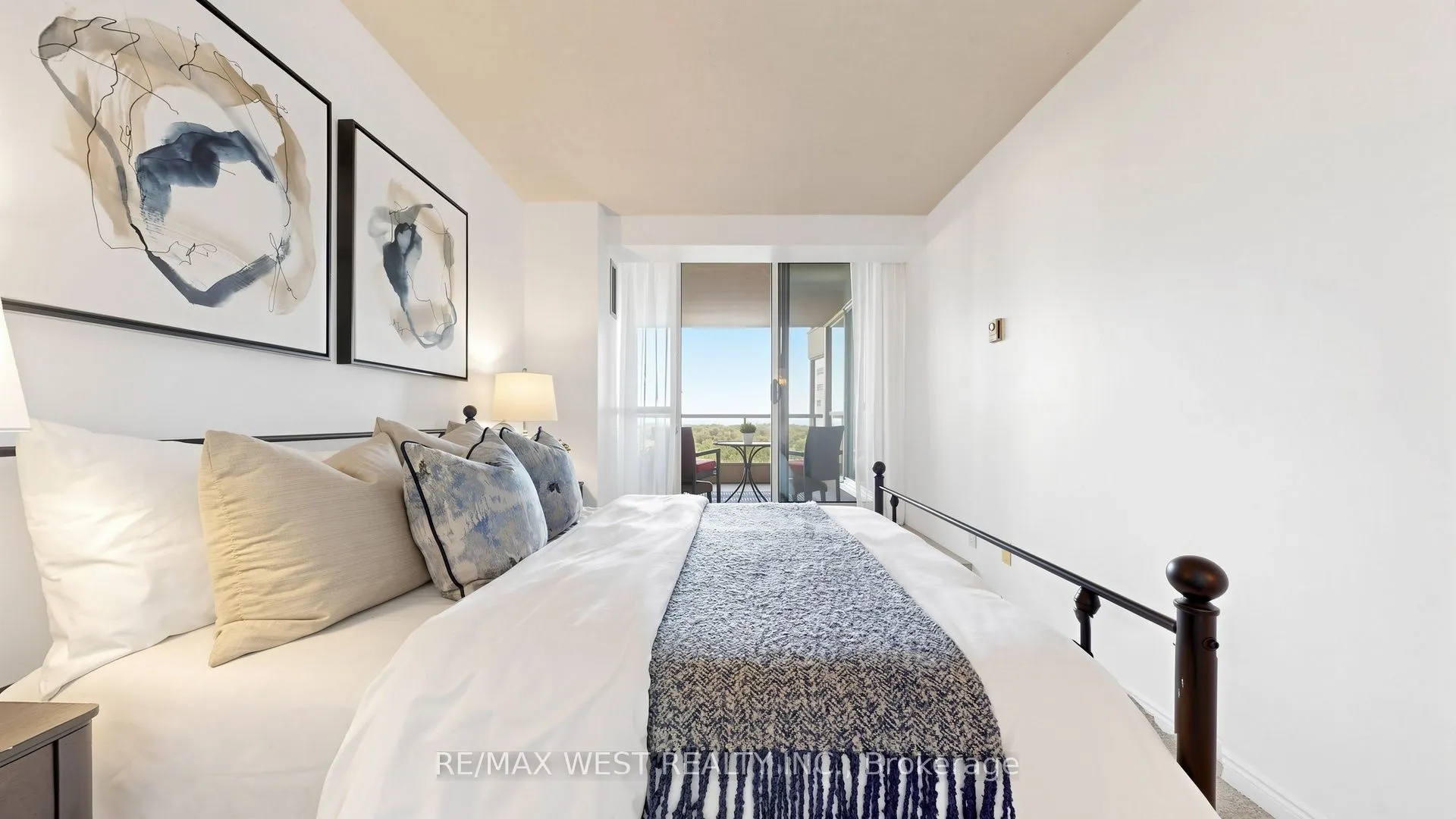 20 Guildwood Parkway #706