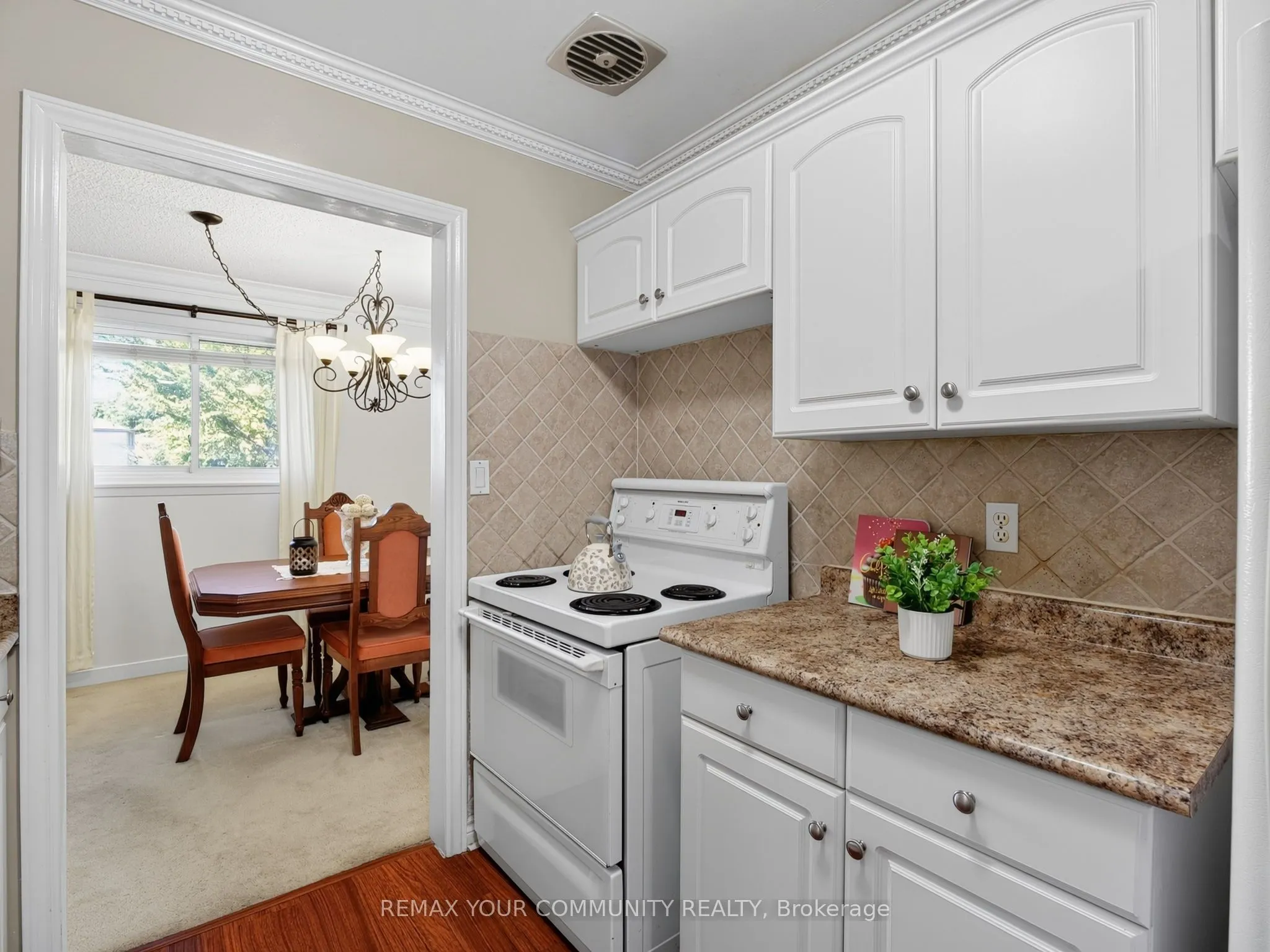 37 Coxworth Crescent