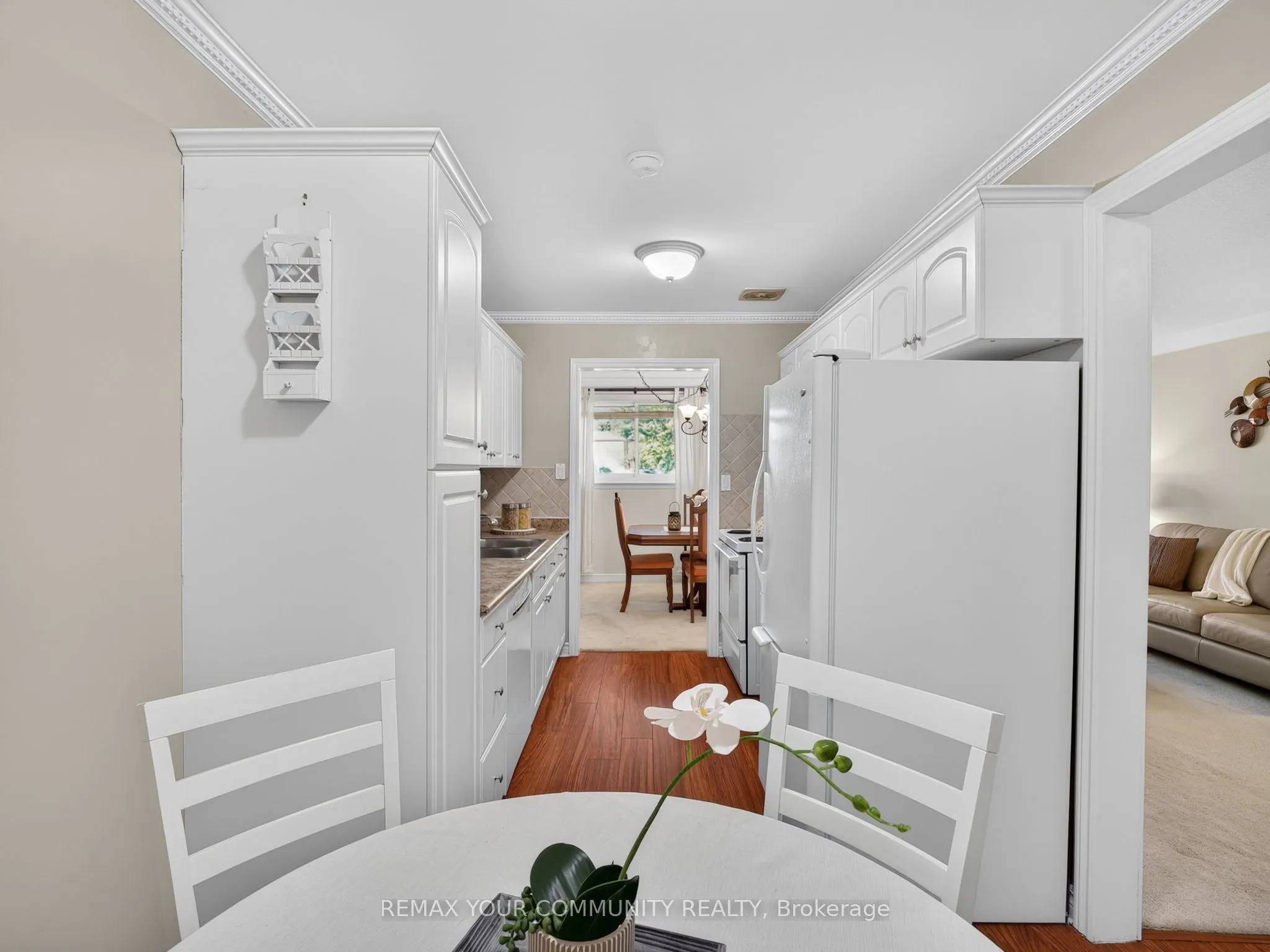 37 Coxworth Crescent