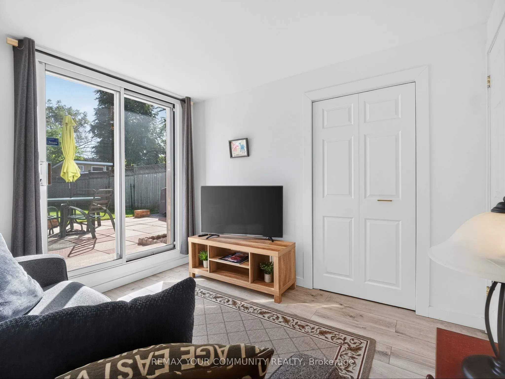 37 Coxworth Crescent
