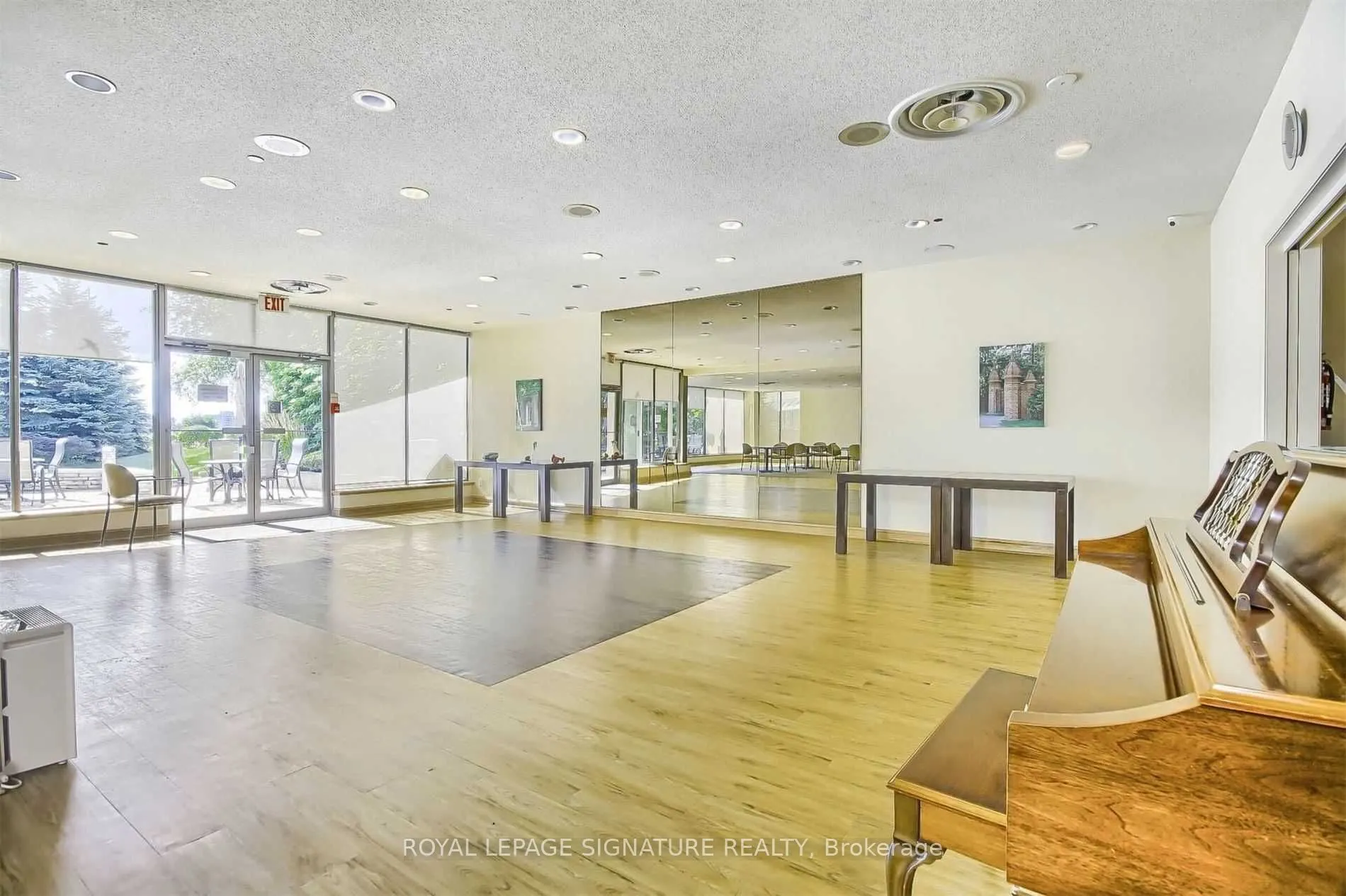 10 Guildwood Parkway #223