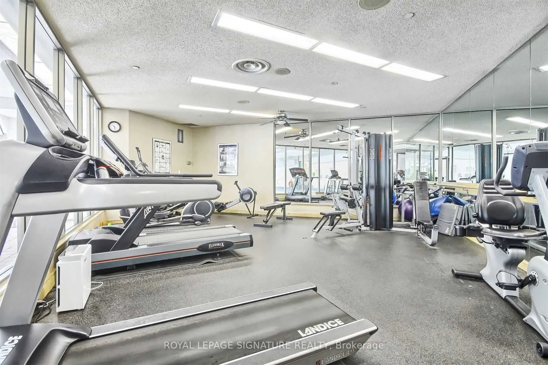 10 Guildwood Parkway #223