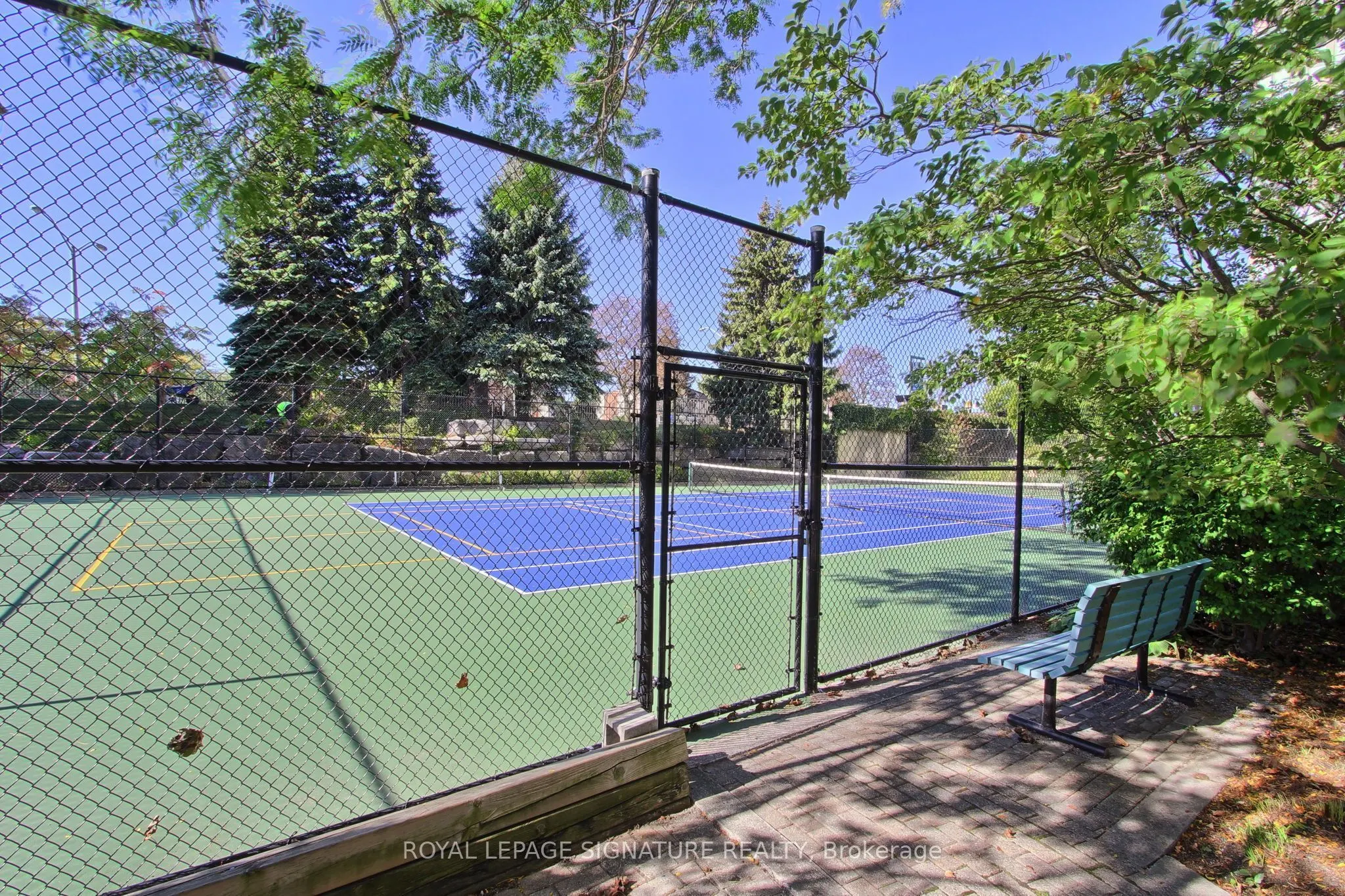 10 Guildwood Parkway #223