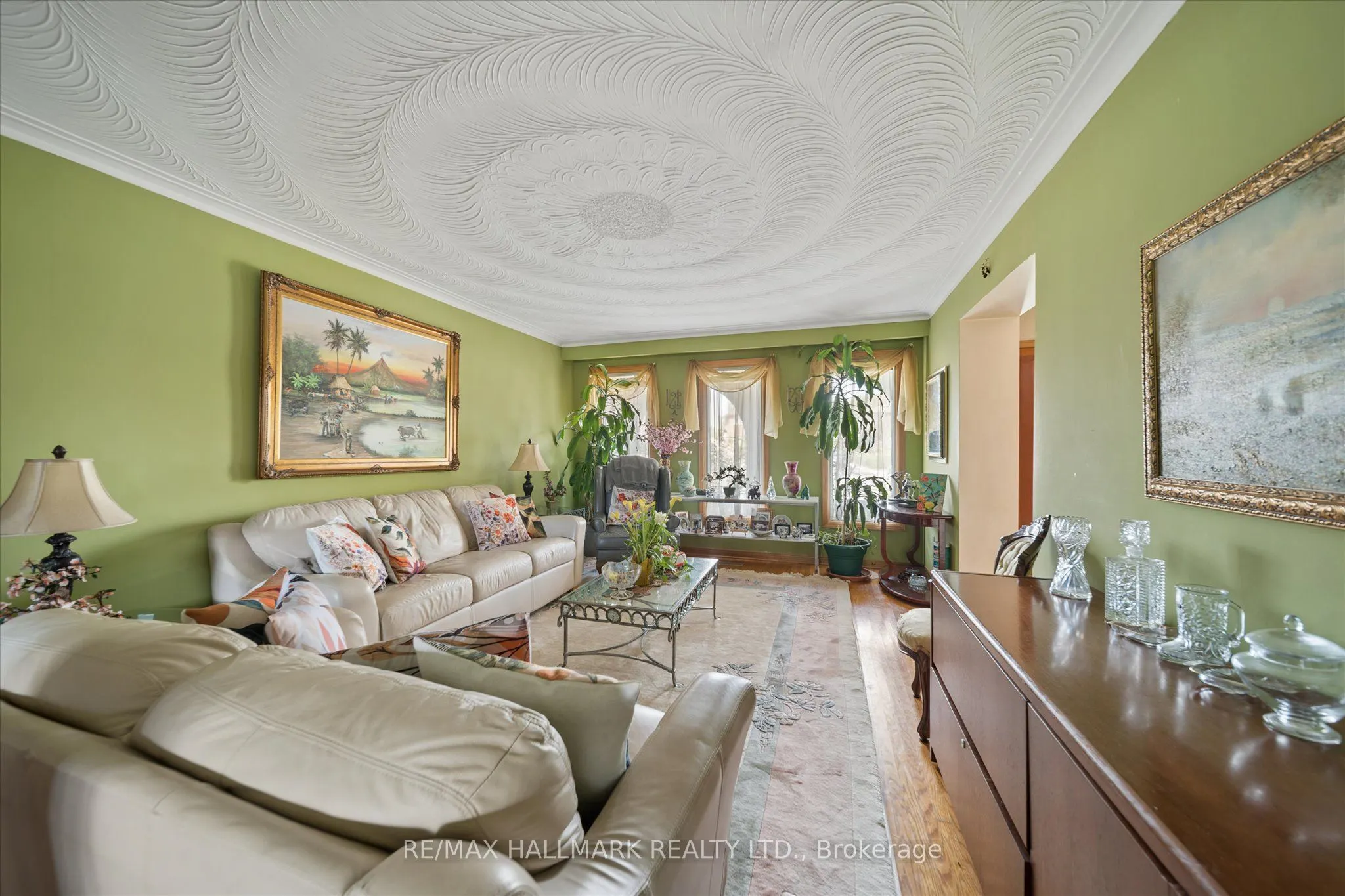 16 Ascolda Boulevard