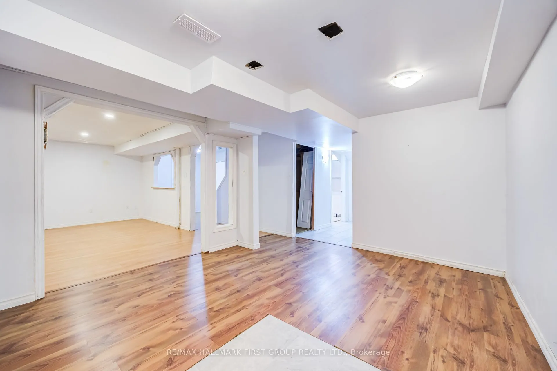 33 Anstead Crescent