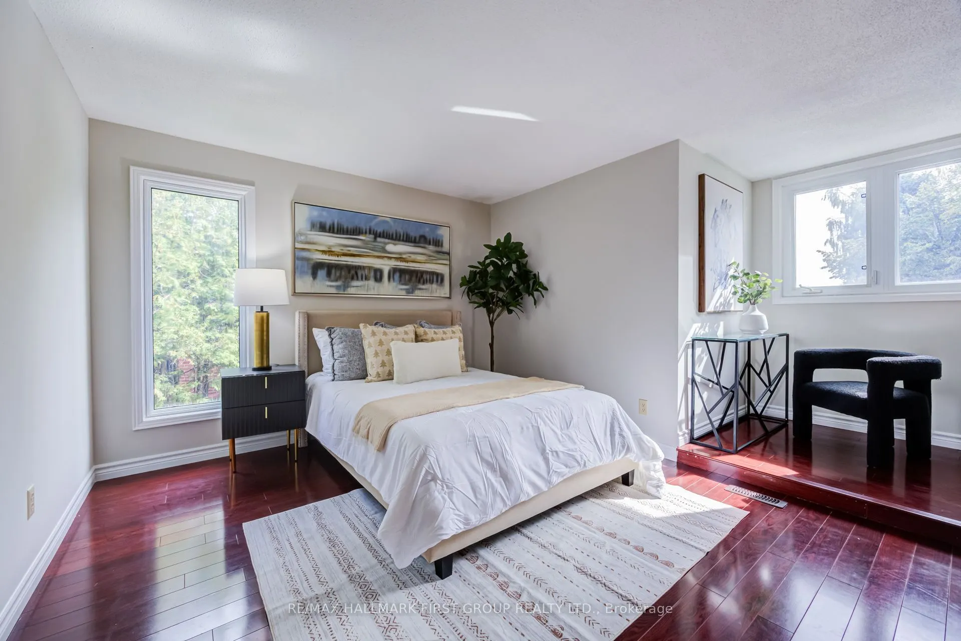 33 Anstead Crescent