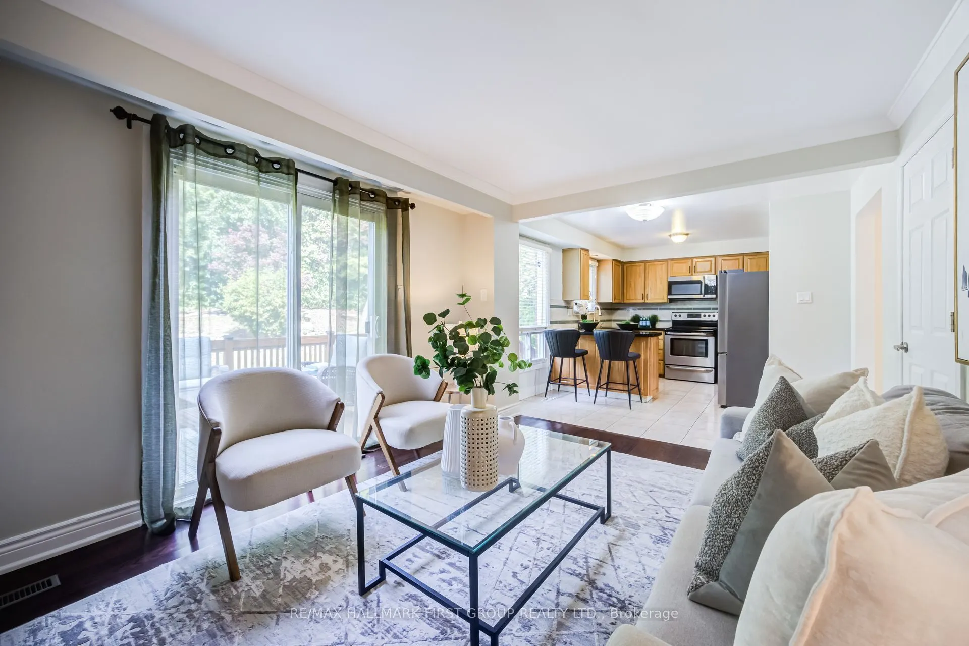 33 Anstead Crescent