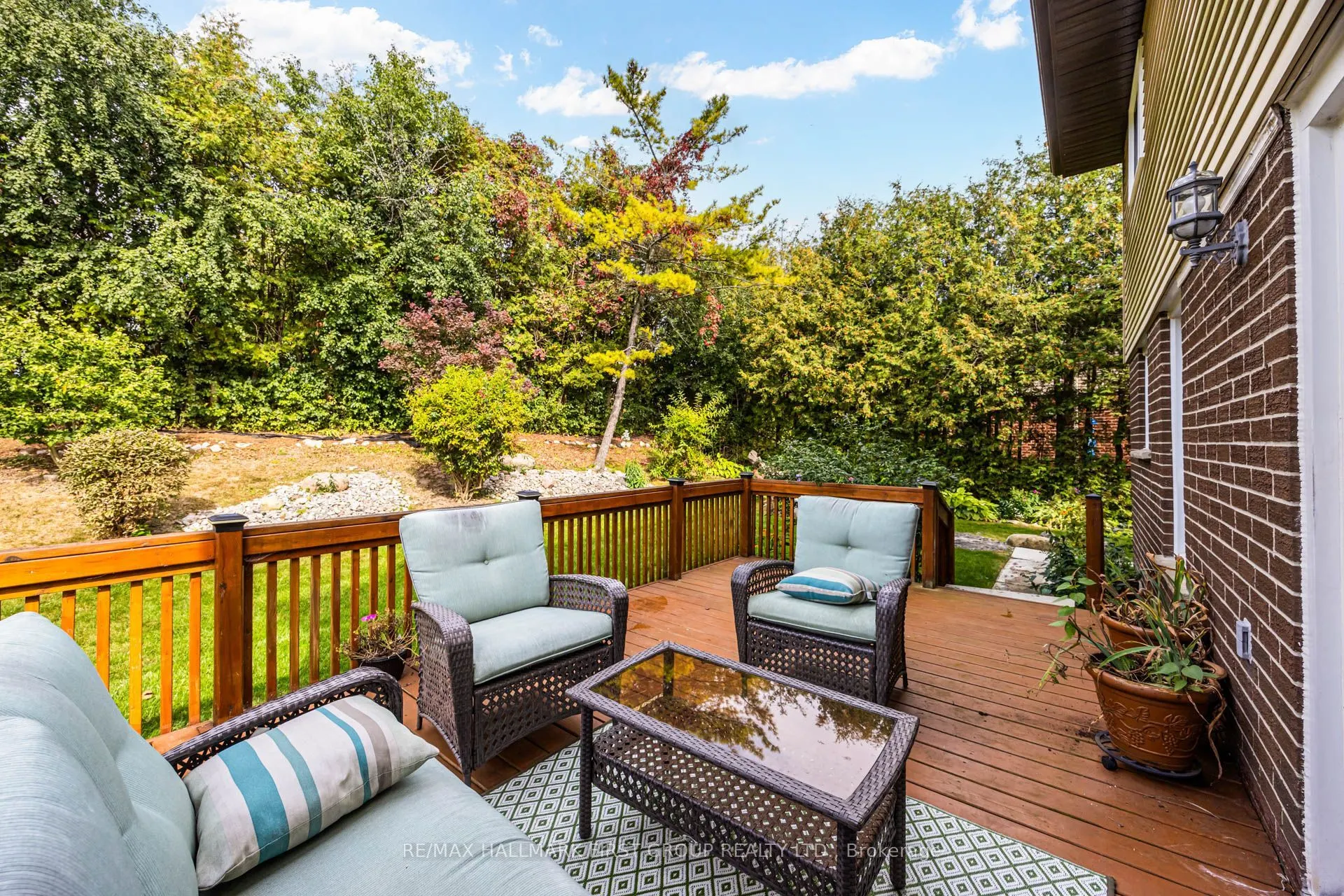 33 Anstead Crescent