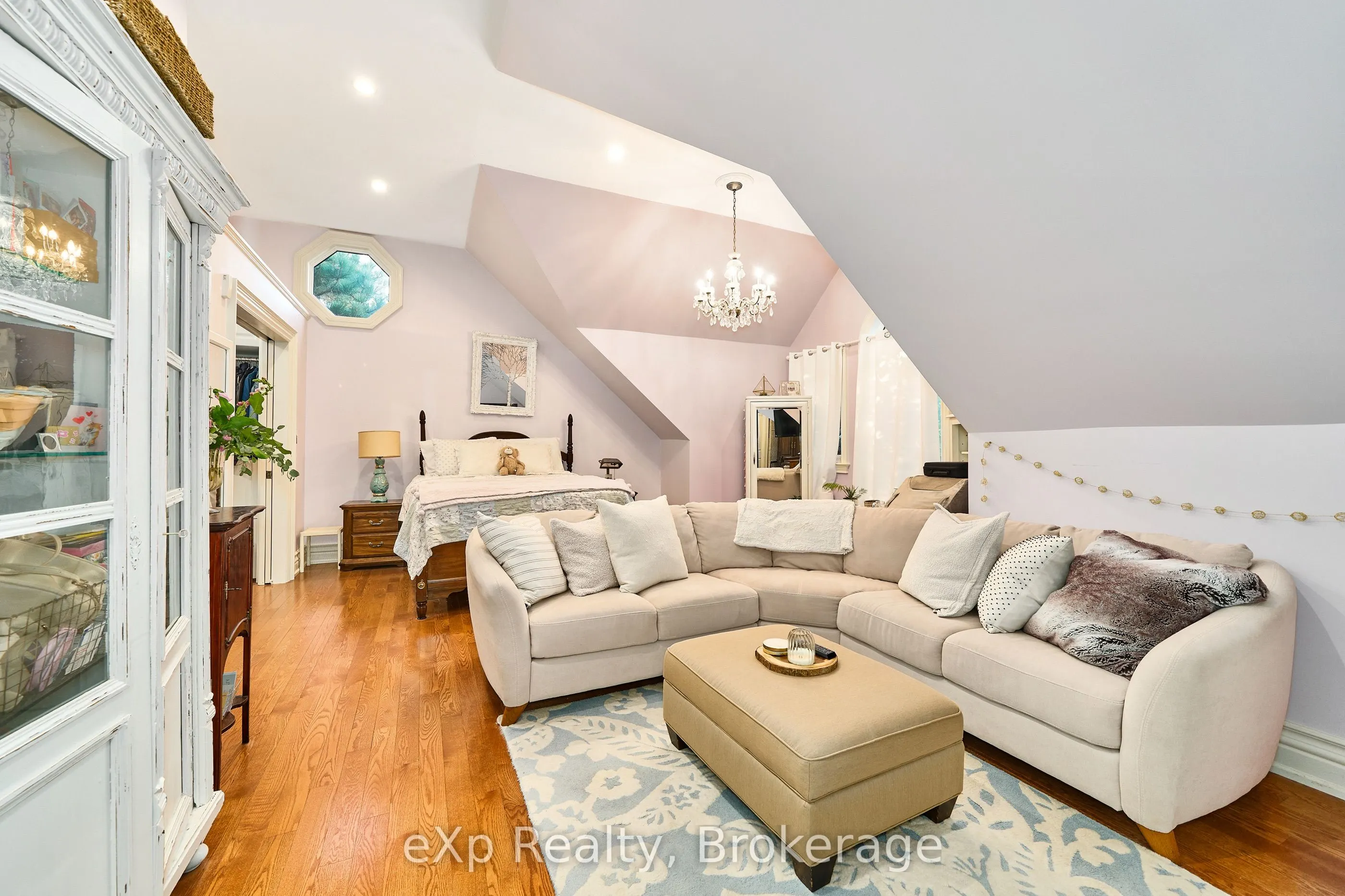 7860 Cedarbrook Trail