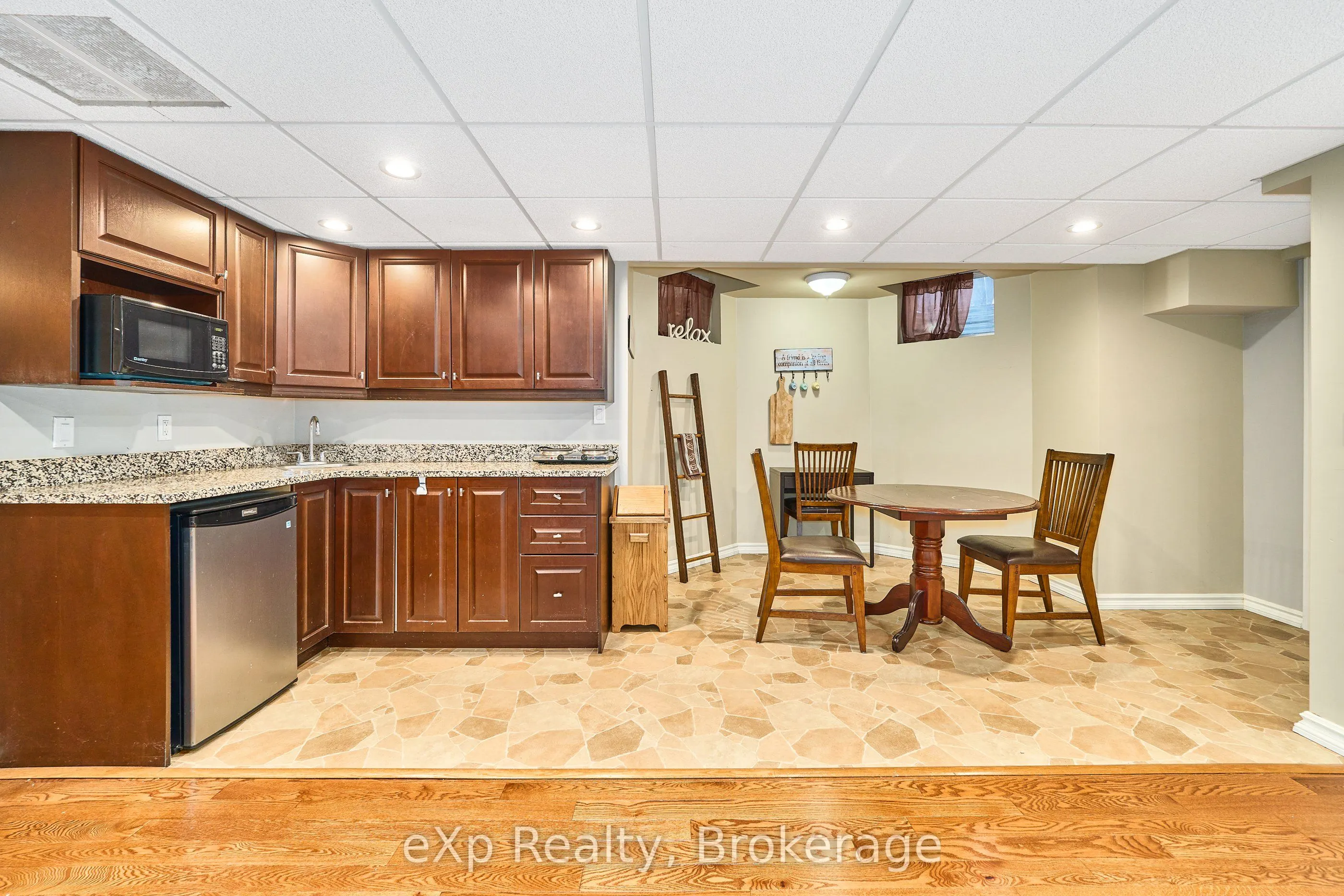 7860 Cedarbrook Trail