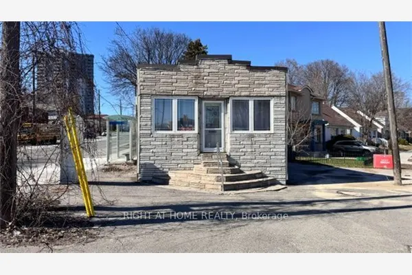 104 Danforth Road