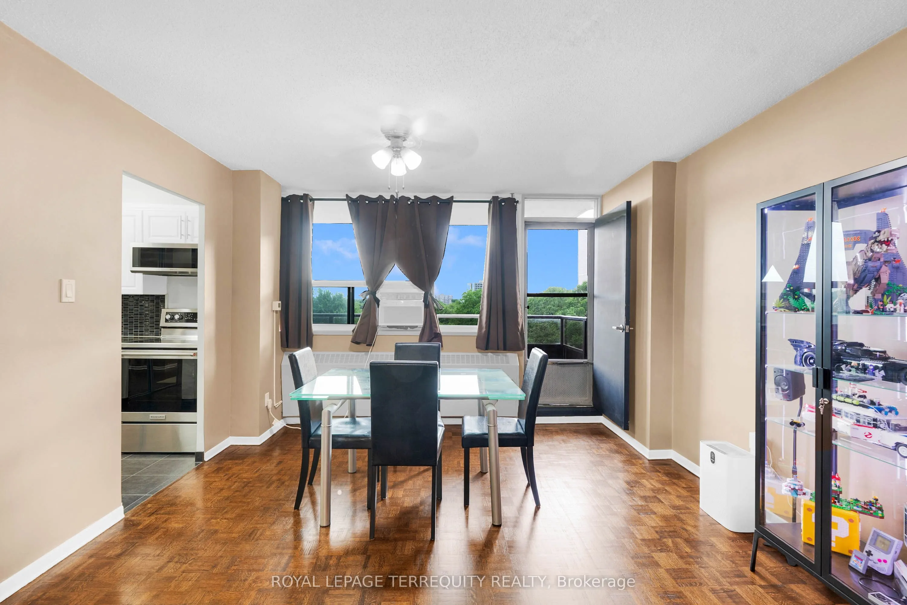 180 Markham Road #816
