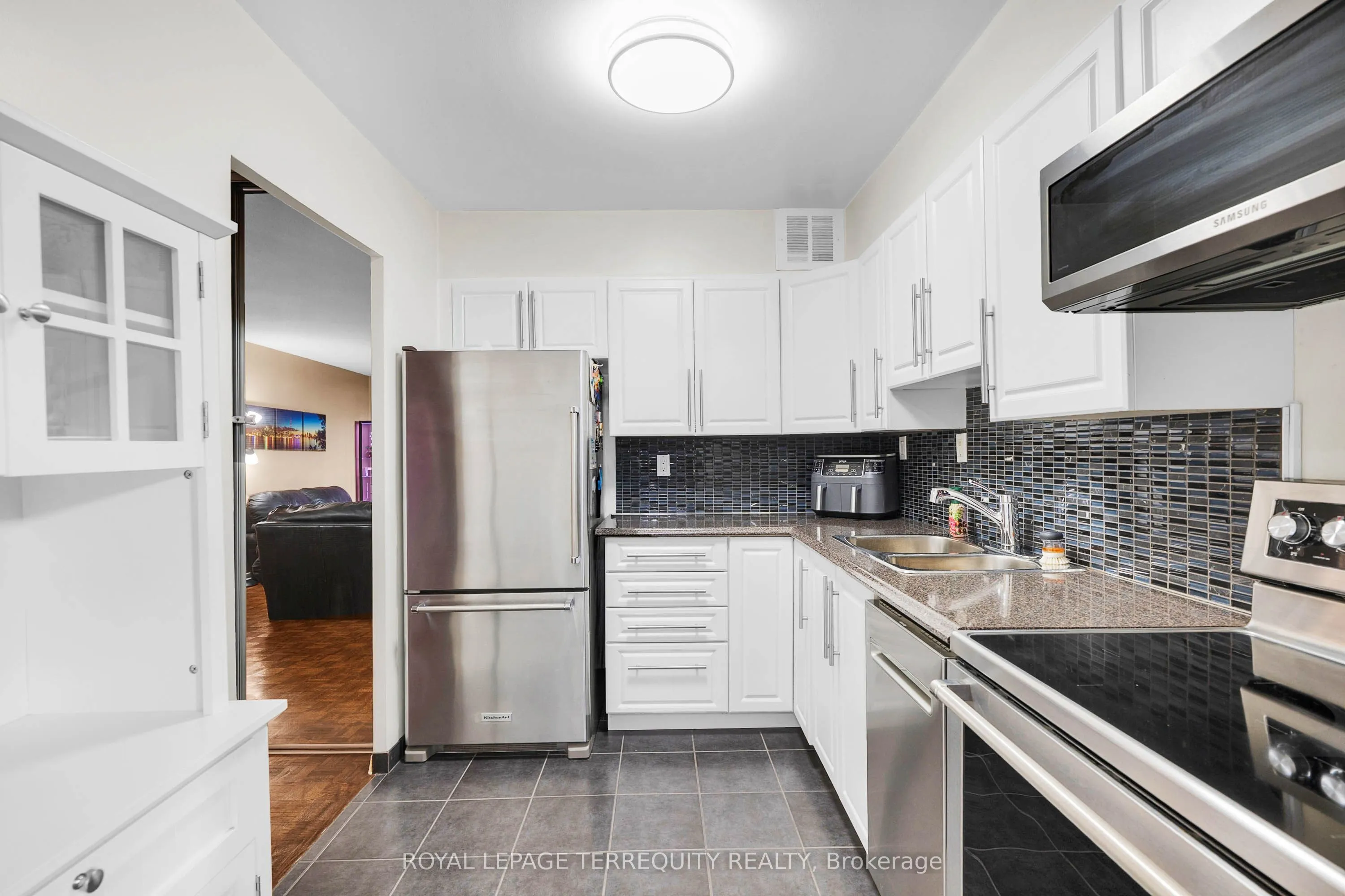 180 Markham Road #816