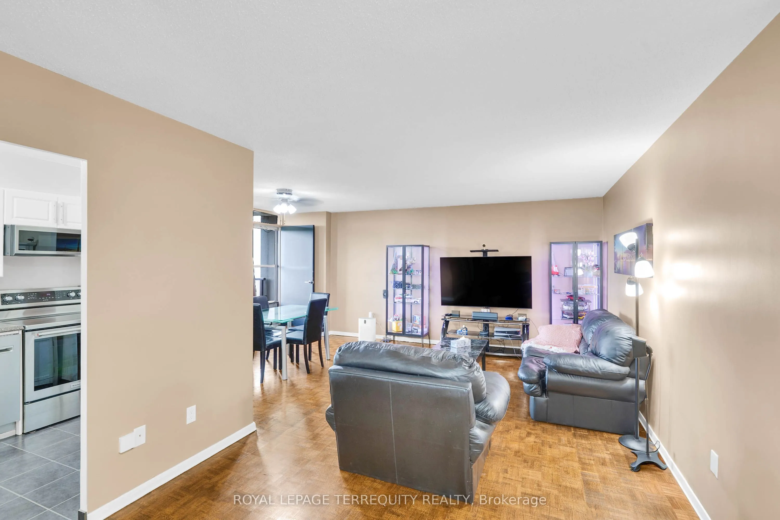 180 Markham Road #816