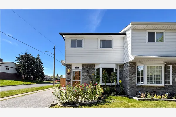 982 Renfrew Court