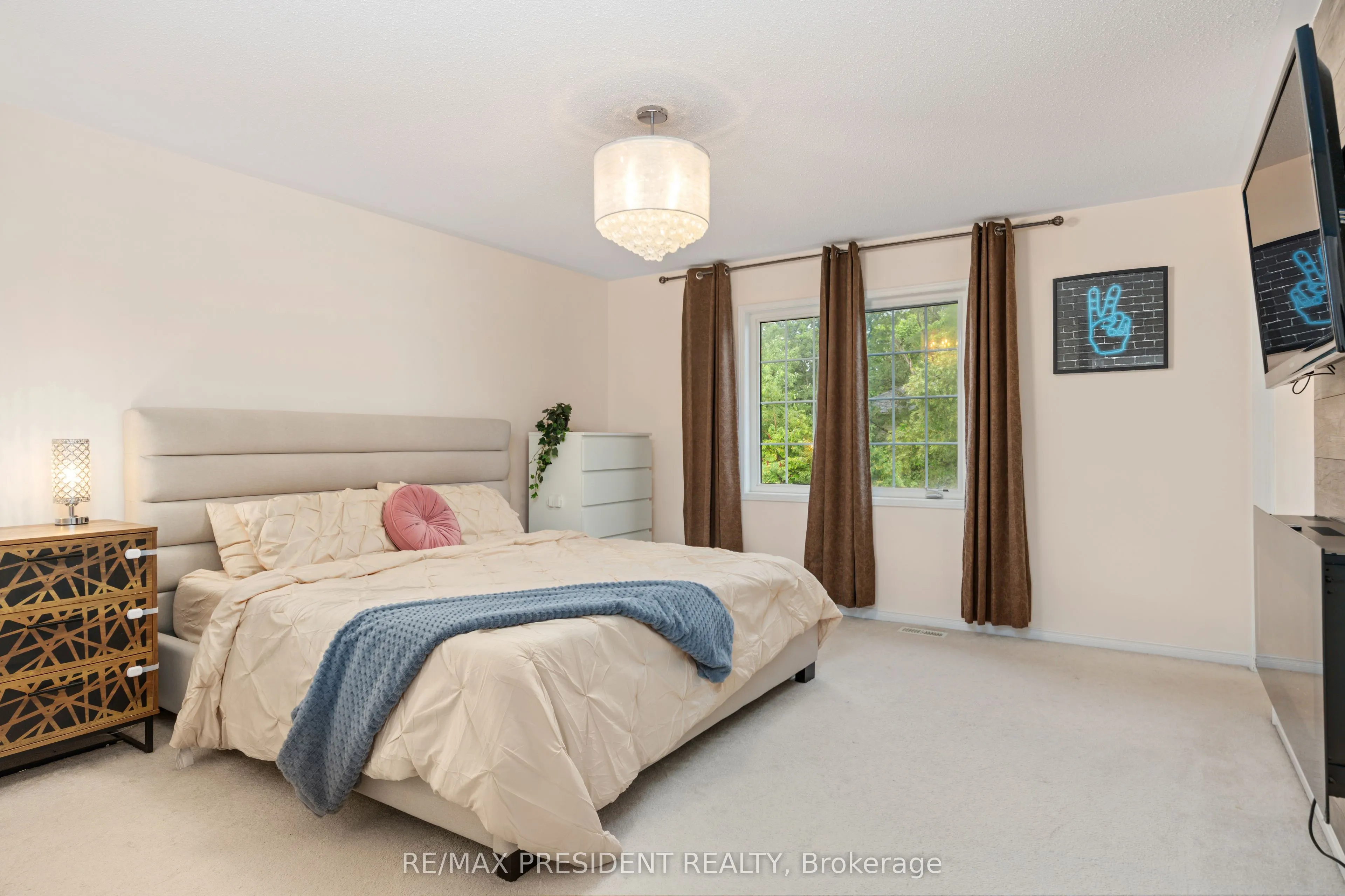 108 underwood Drive