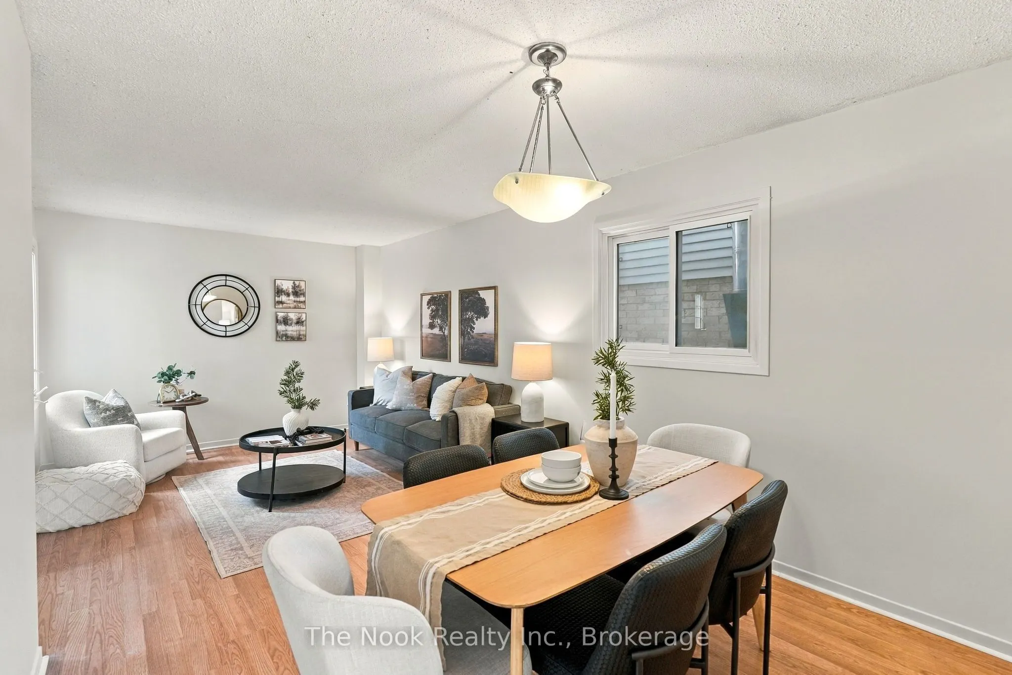 27 Field Crescent