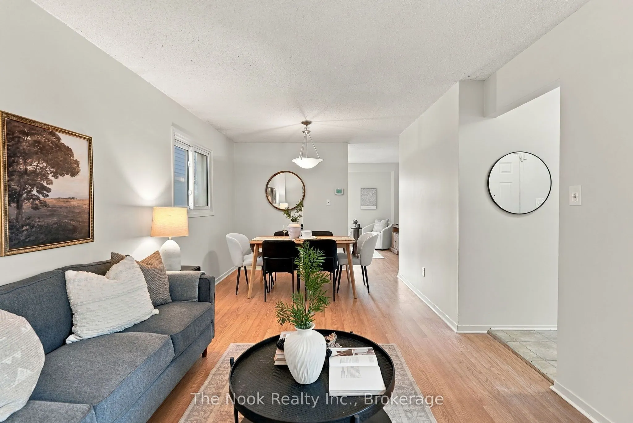 27 Field Crescent