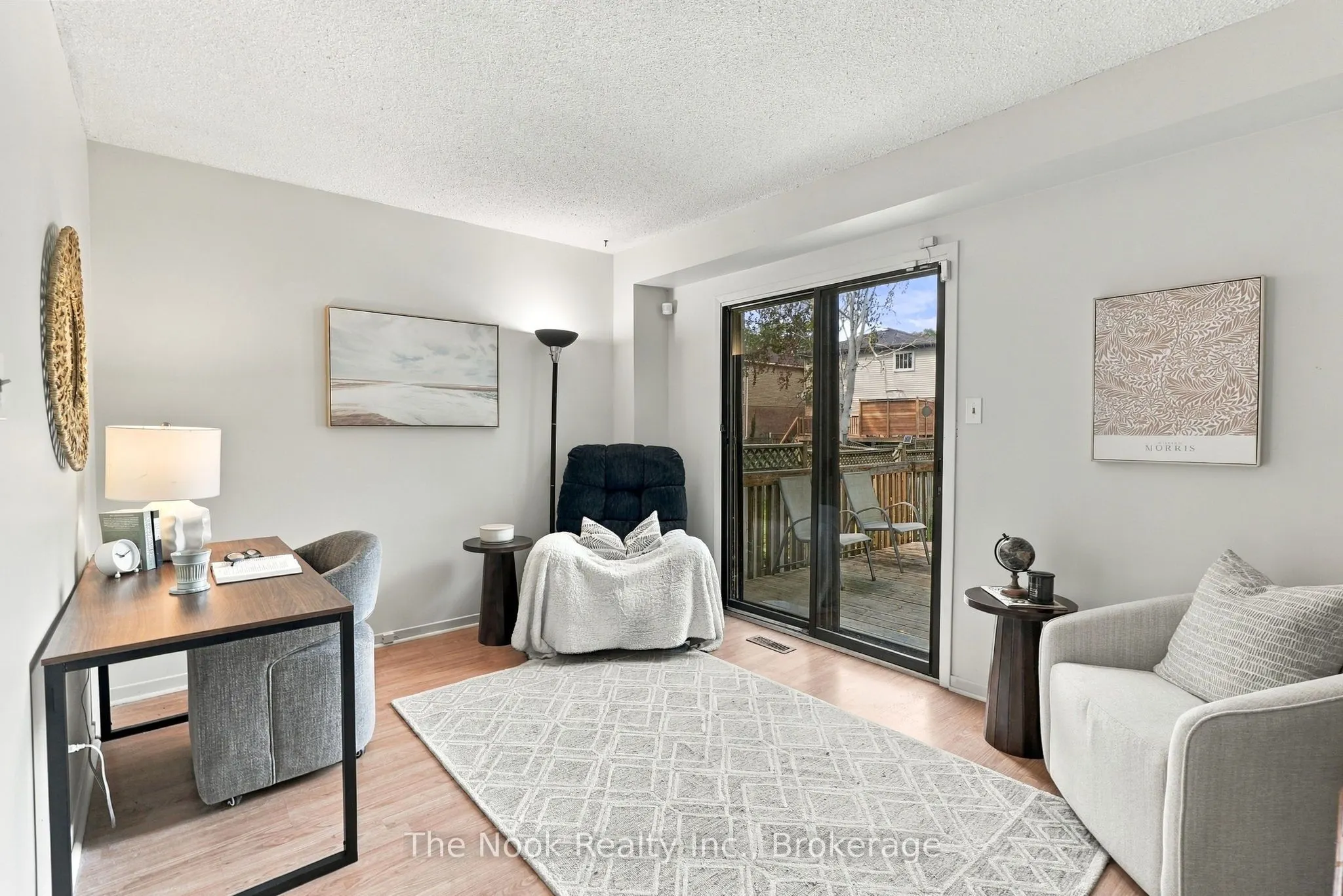 27 Field Crescent