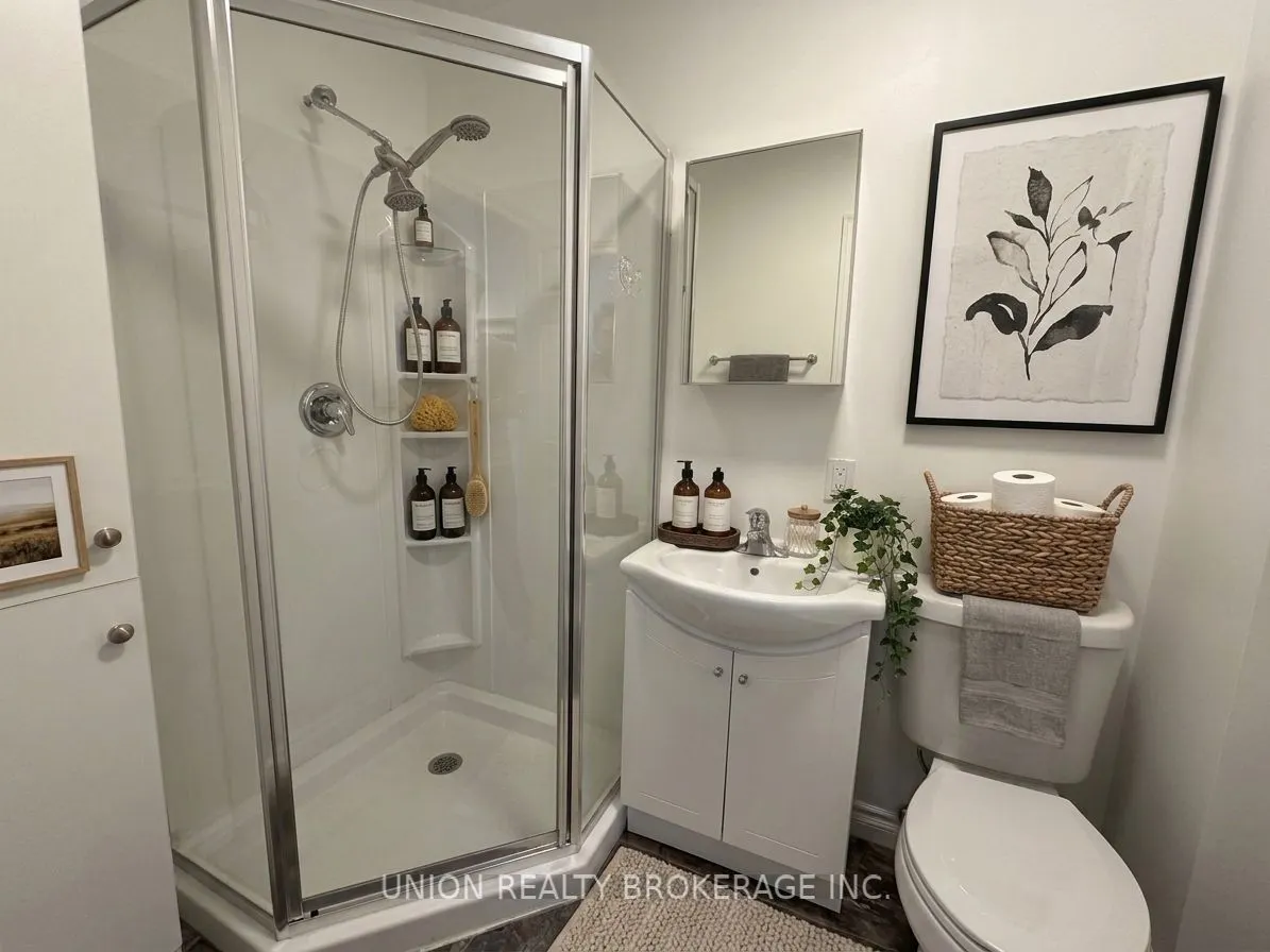 73-B Willow Avenue #Upper