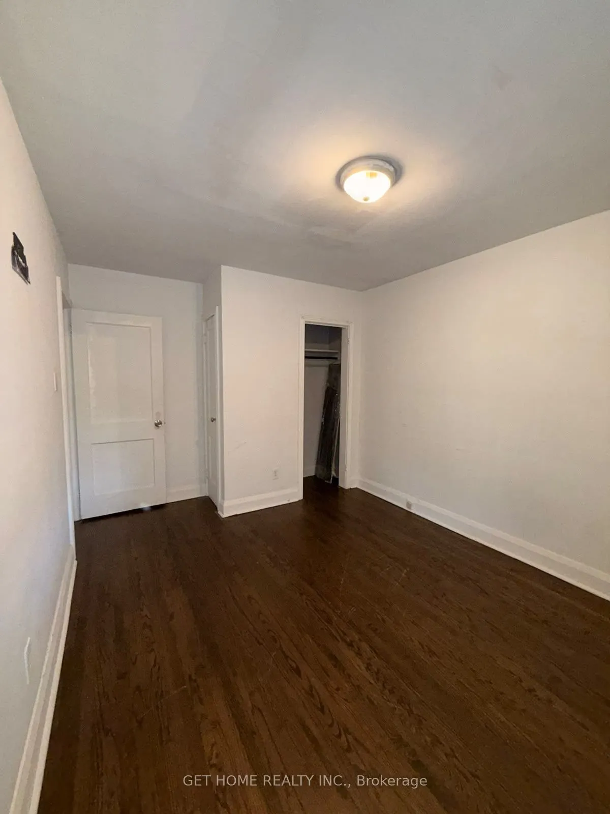 100 Cadorna Avenue