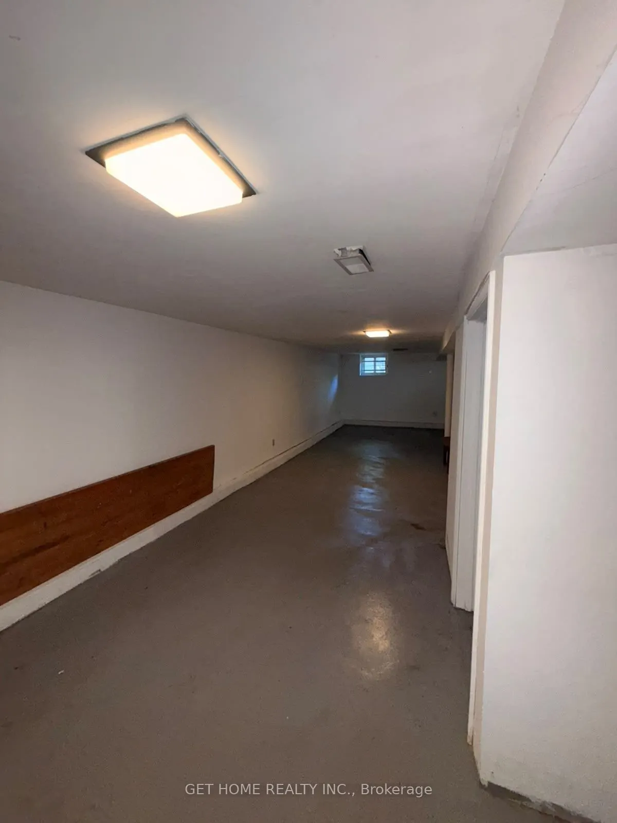 100 Cadorna Avenue