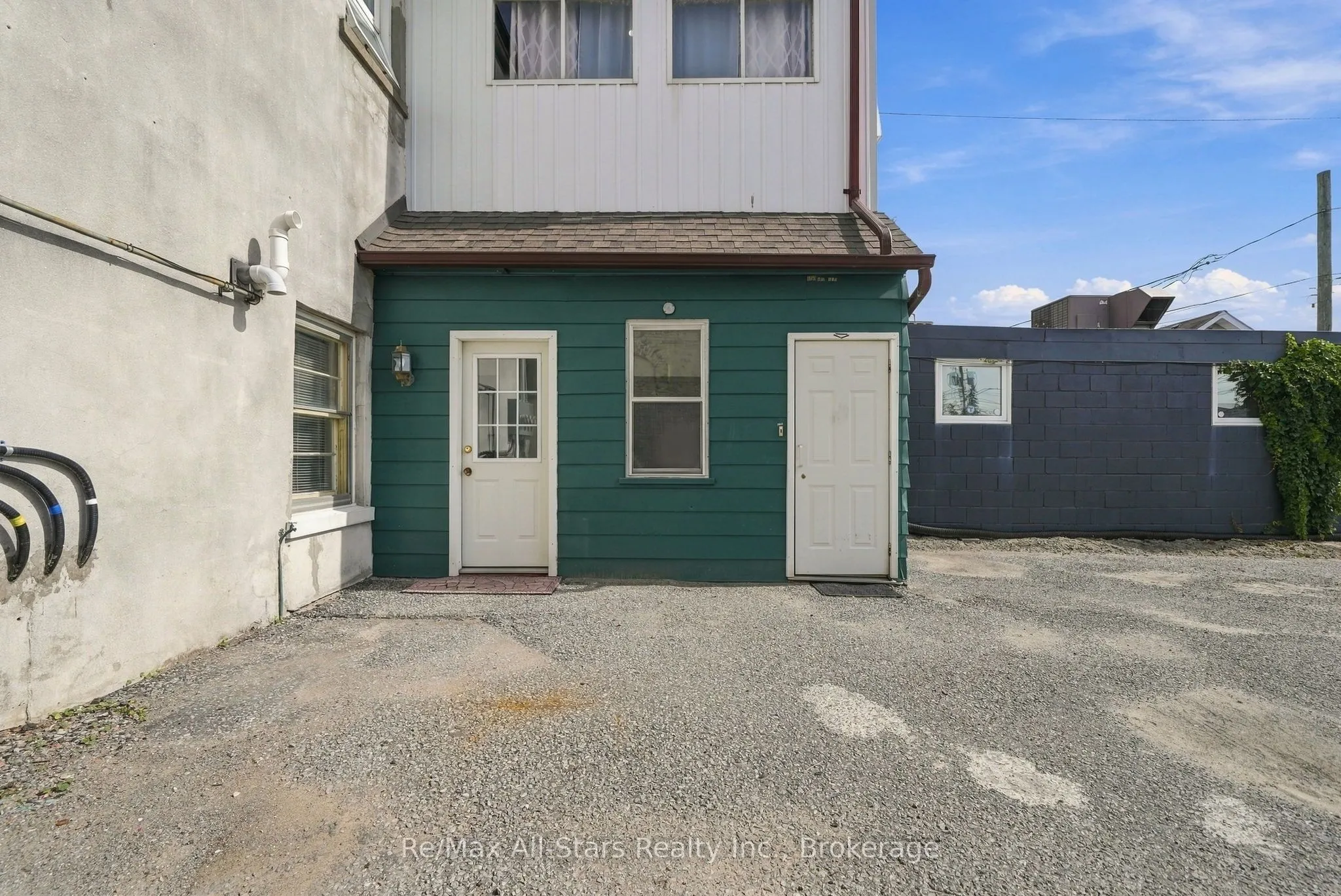 160 Queen Street
