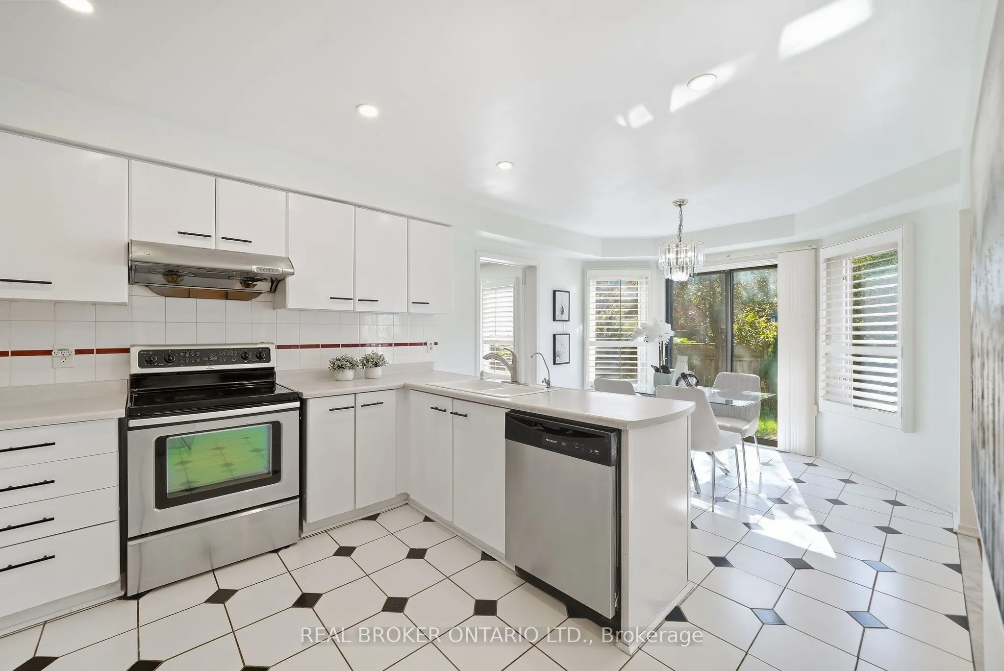 61 Bluenose Crescent