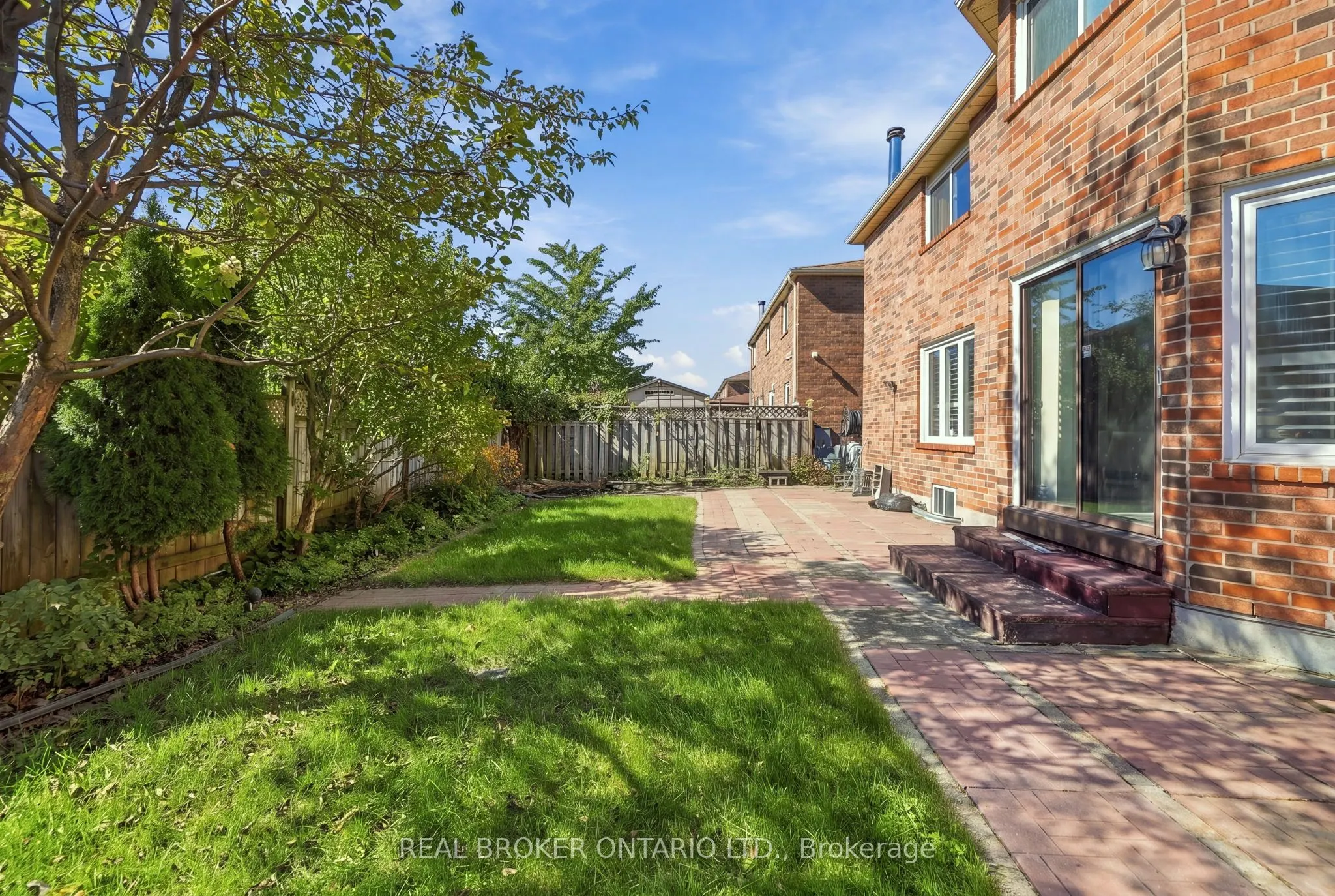 61 Bluenose Crescent