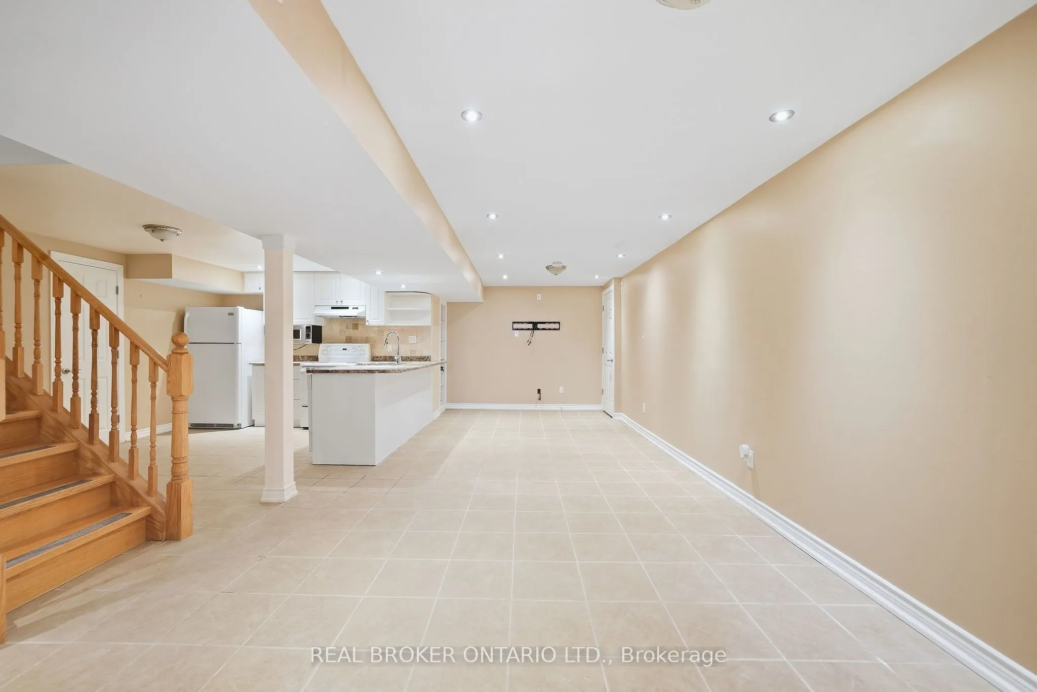 61 Bluenose Crescent