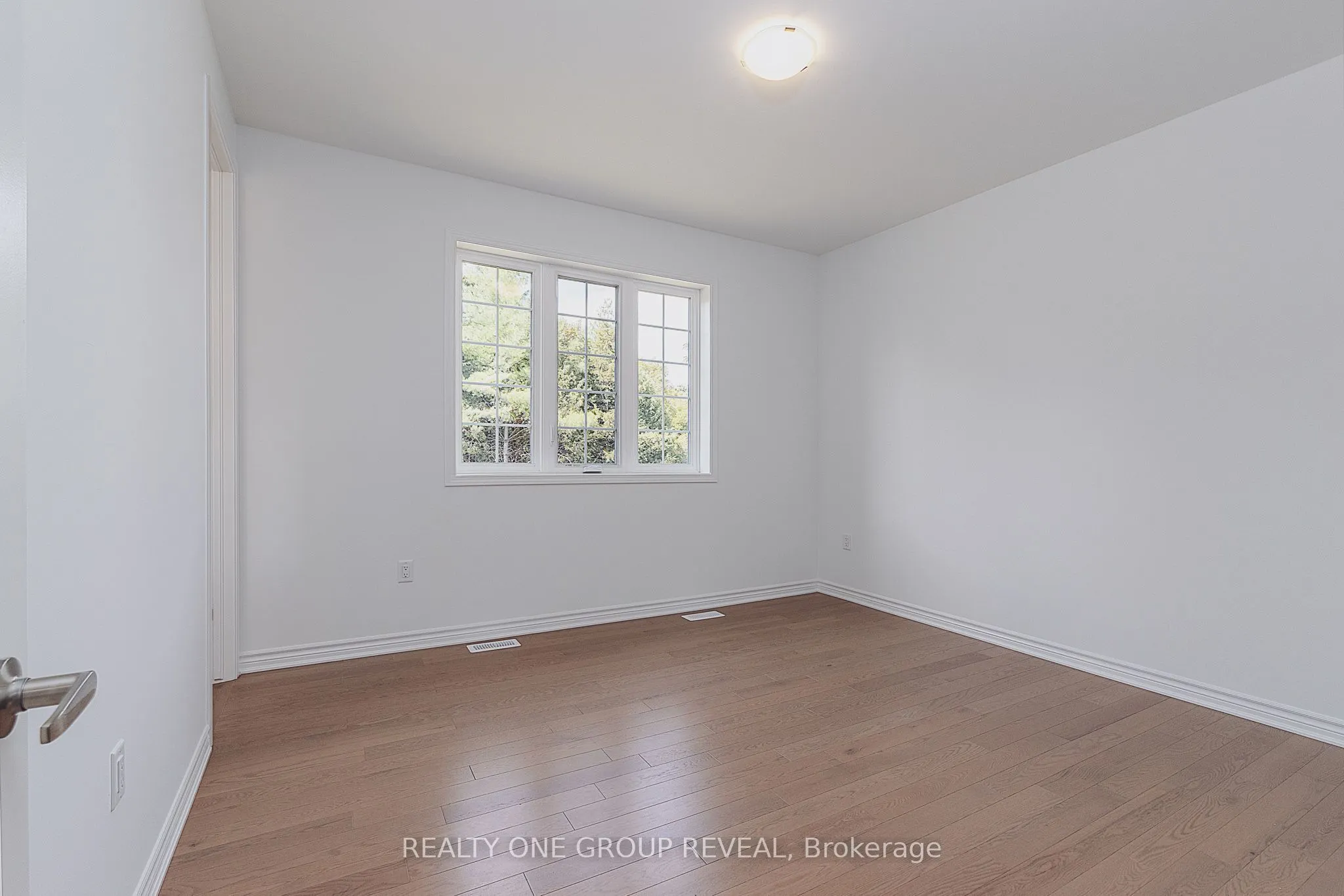 3418 Deepglade Path