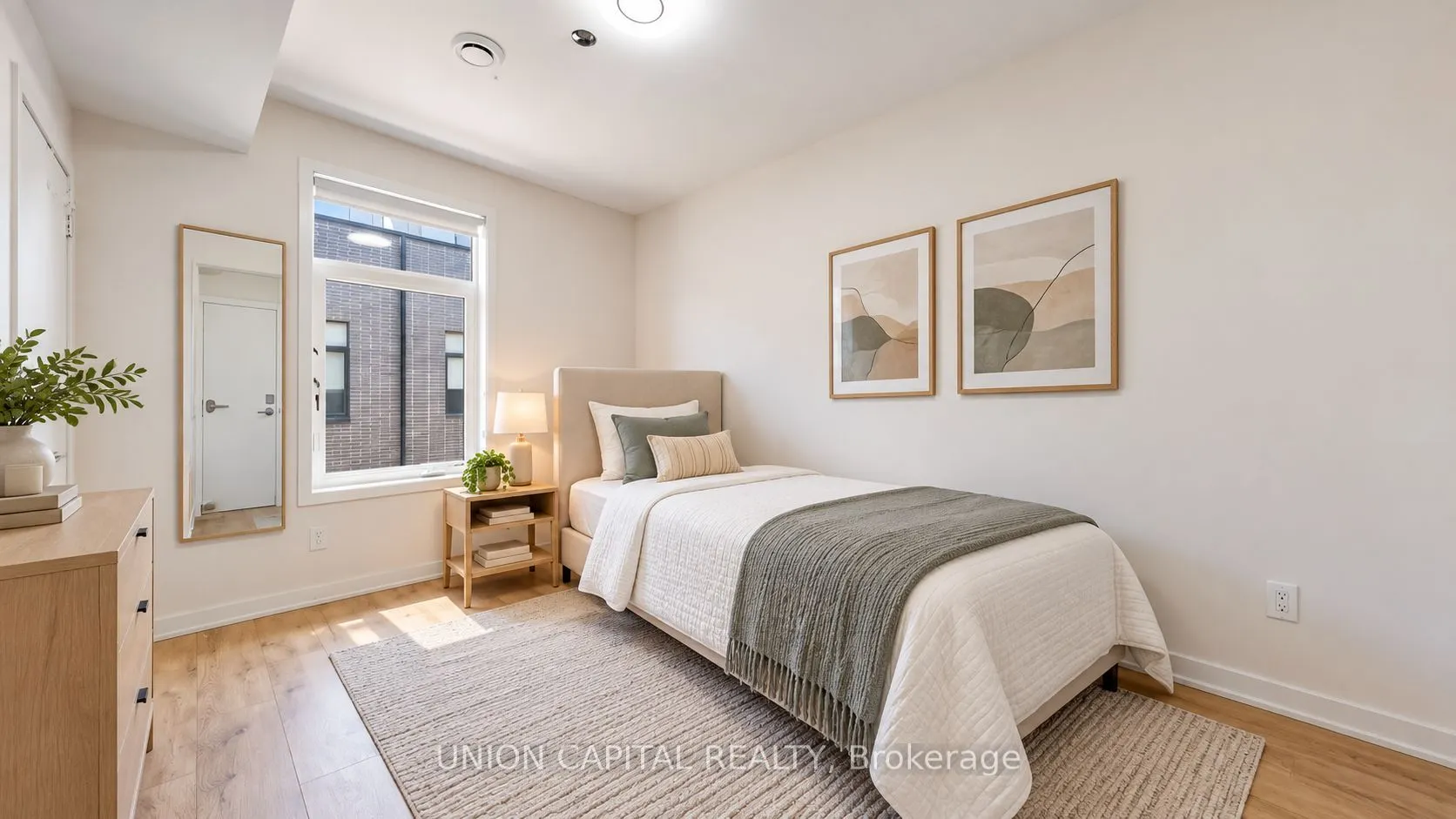 1740 Simcoe Street N #42