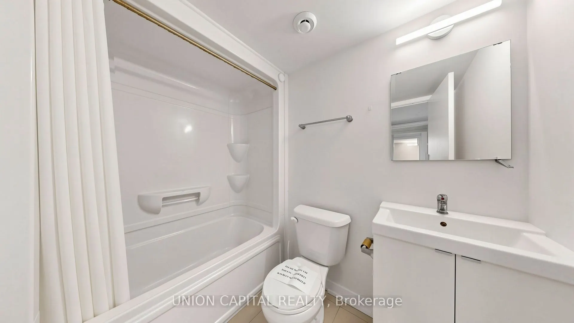 1740 Simcoe Street N #42