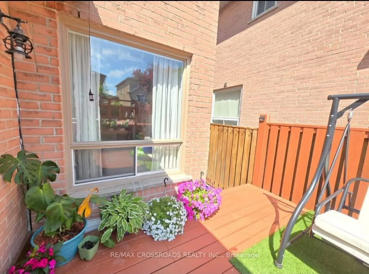11 Murkar Crescent