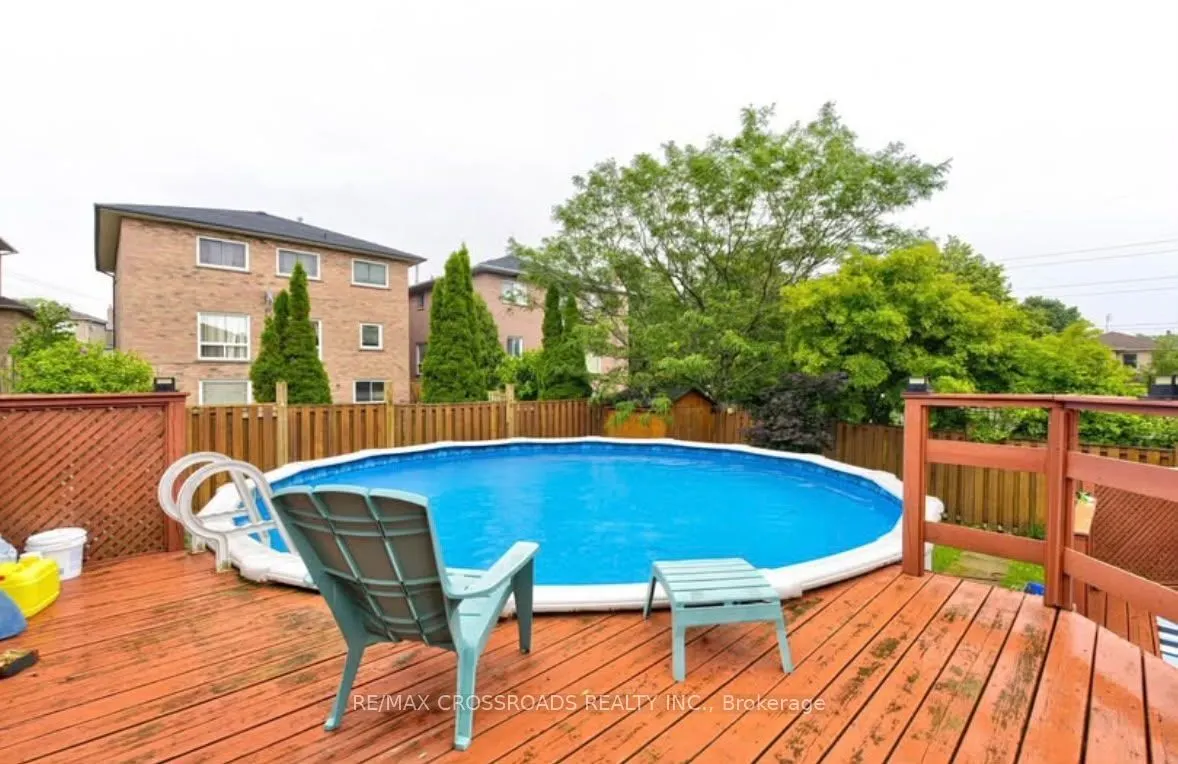 11 Murkar Crescent