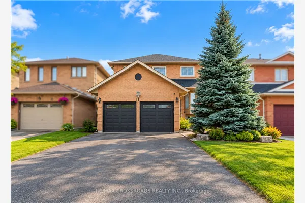 11 Murkar Crescent