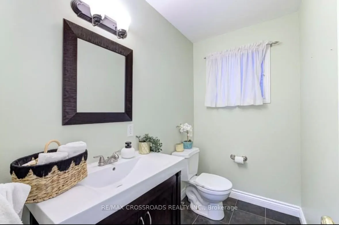 11 Murkar Crescent