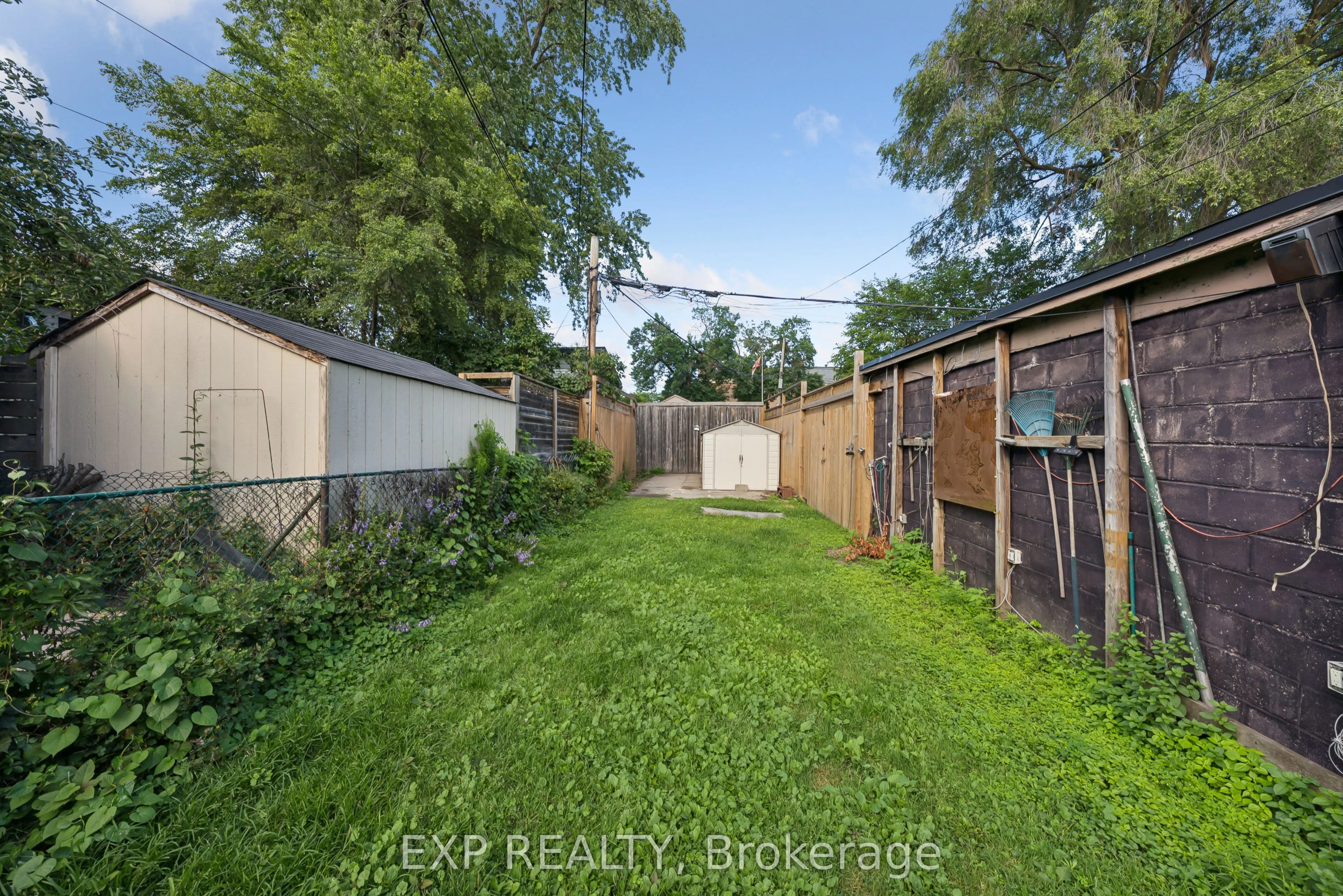 511 Carlaw Avenue