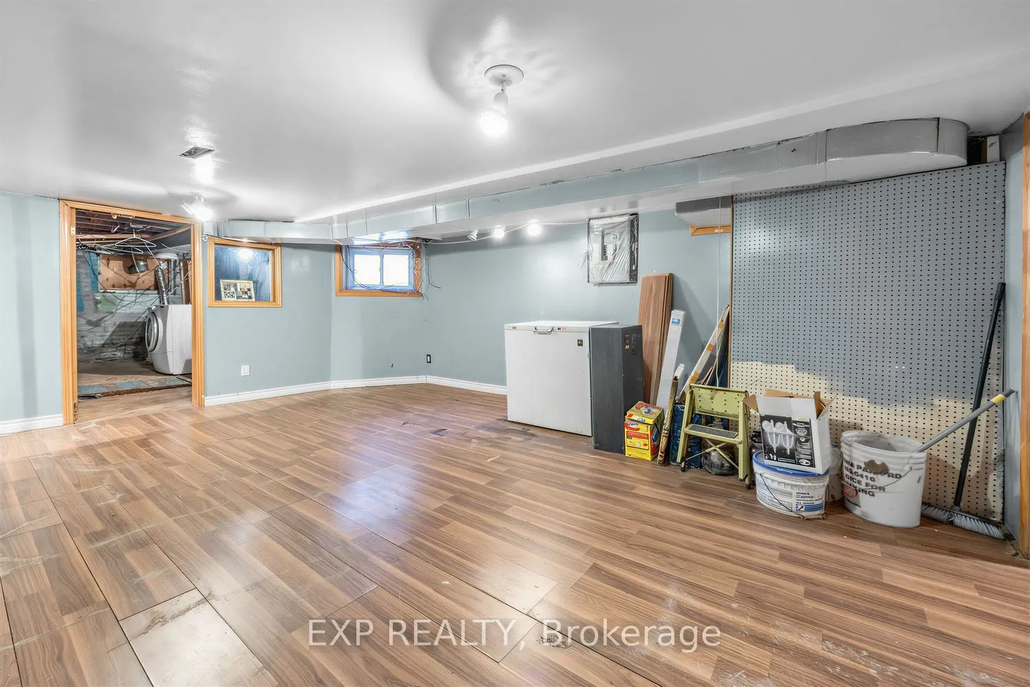 511 Carlaw Avenue