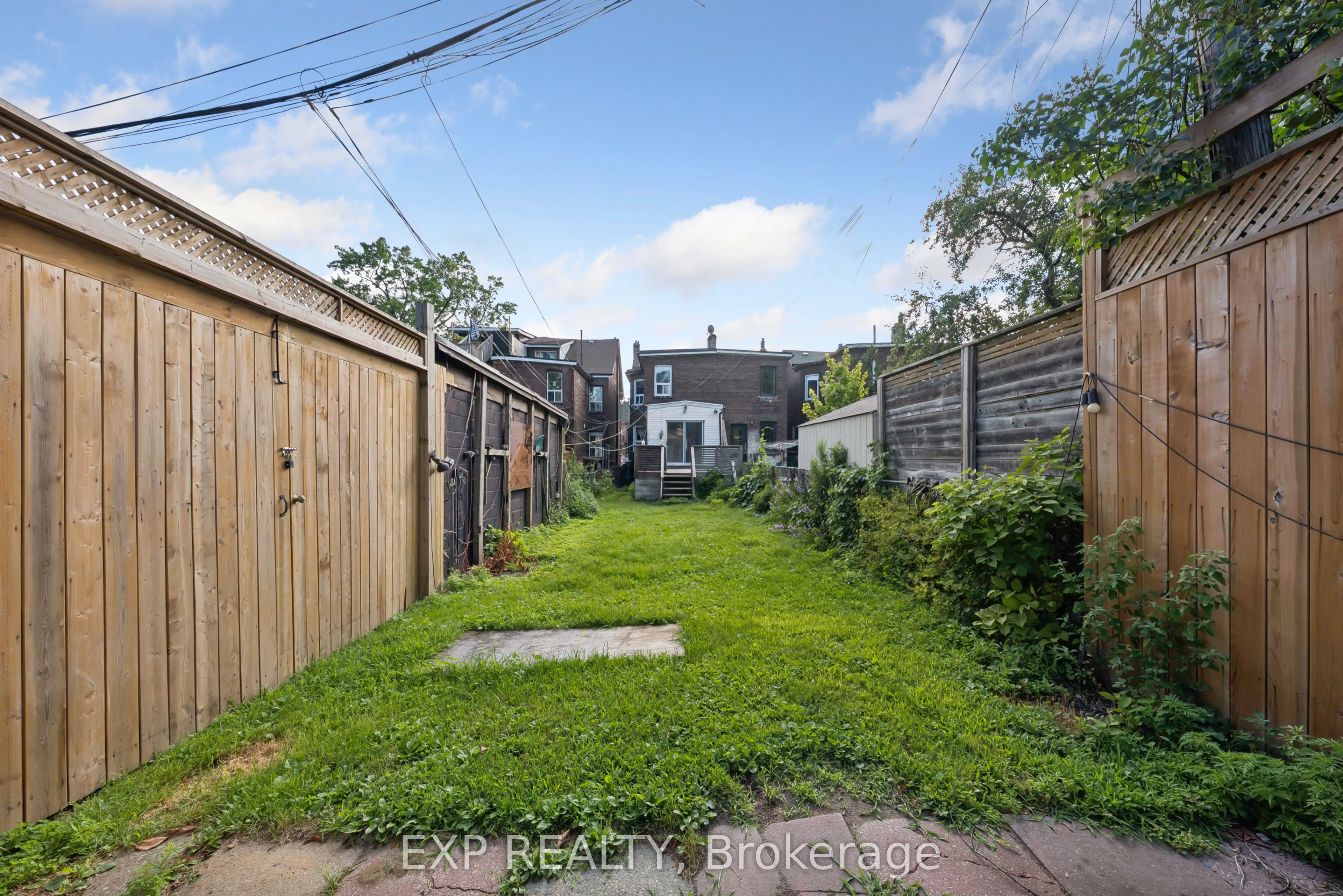 511 Carlaw Avenue