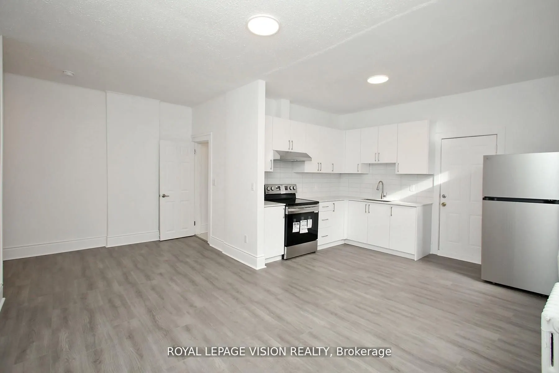 819 Pape Avenue #Upper