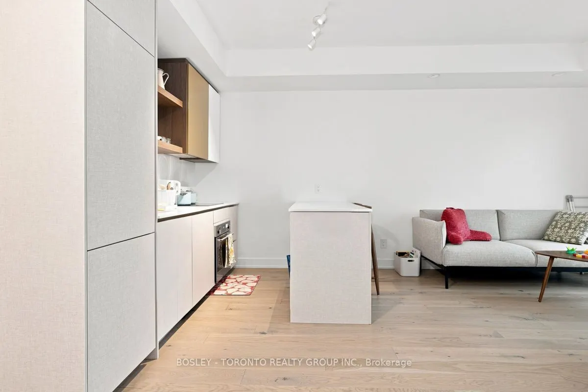 1285 Queen Street E #504