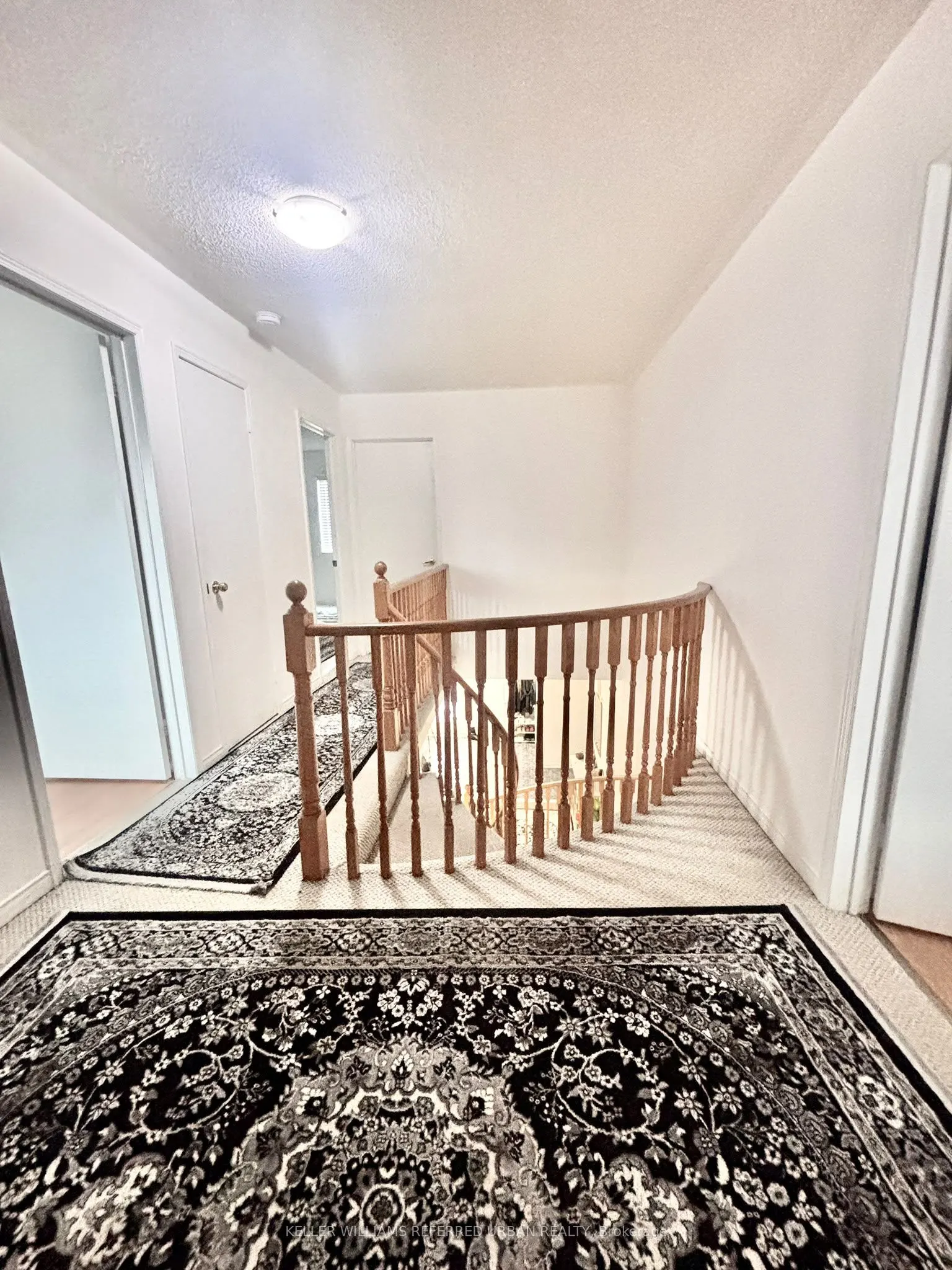 24 Holmes Crescent