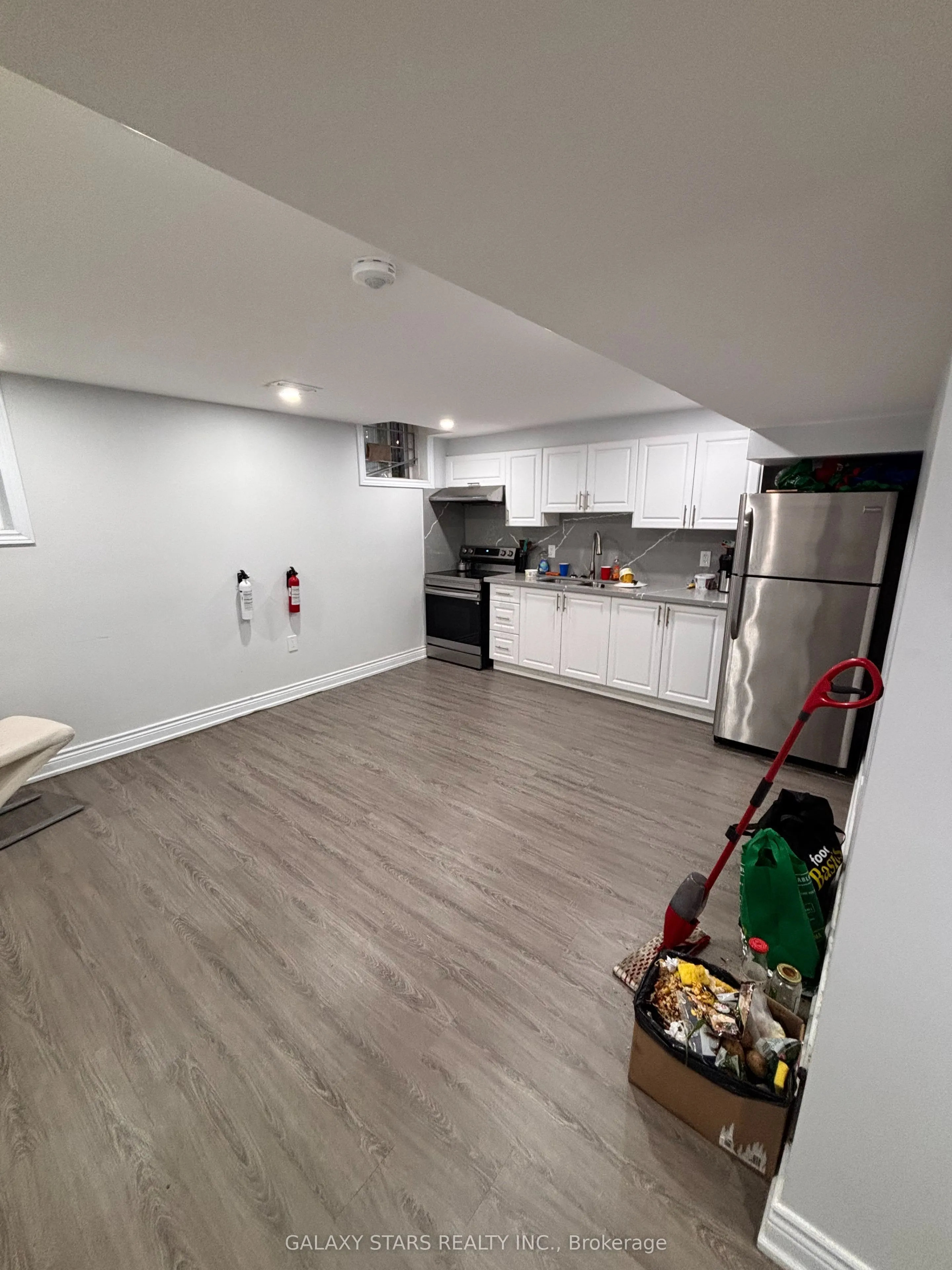 4 Spall Court